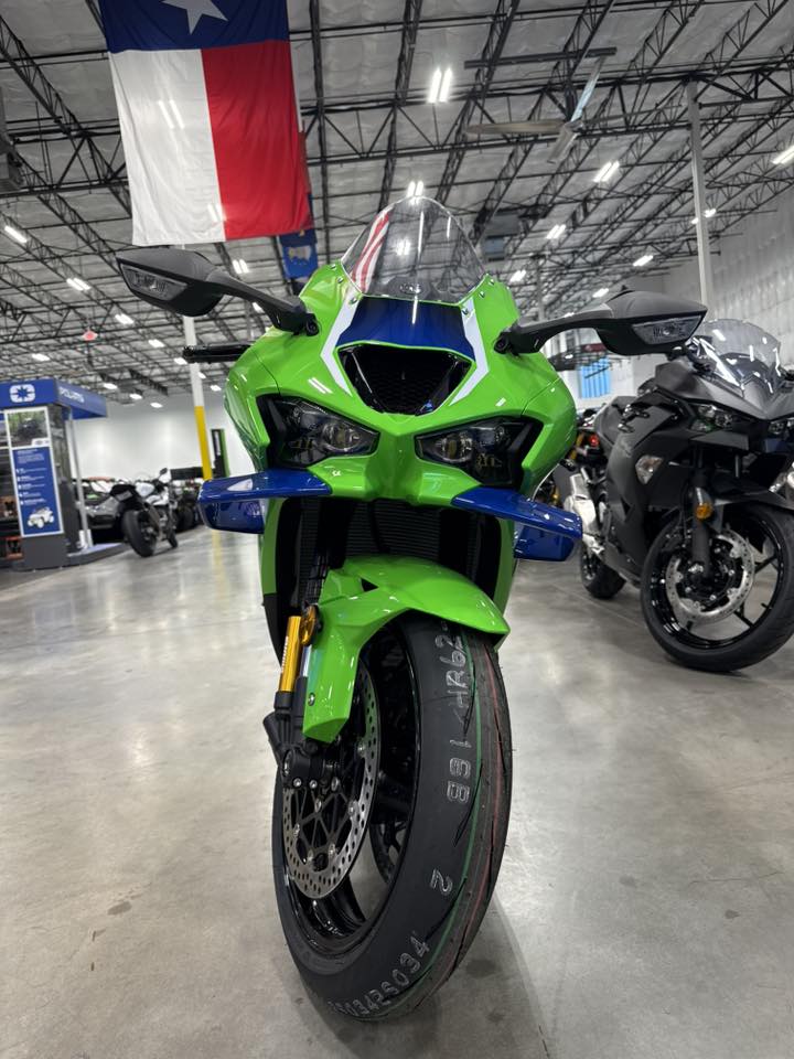 Kawasaki ninja zx-10r bike review
