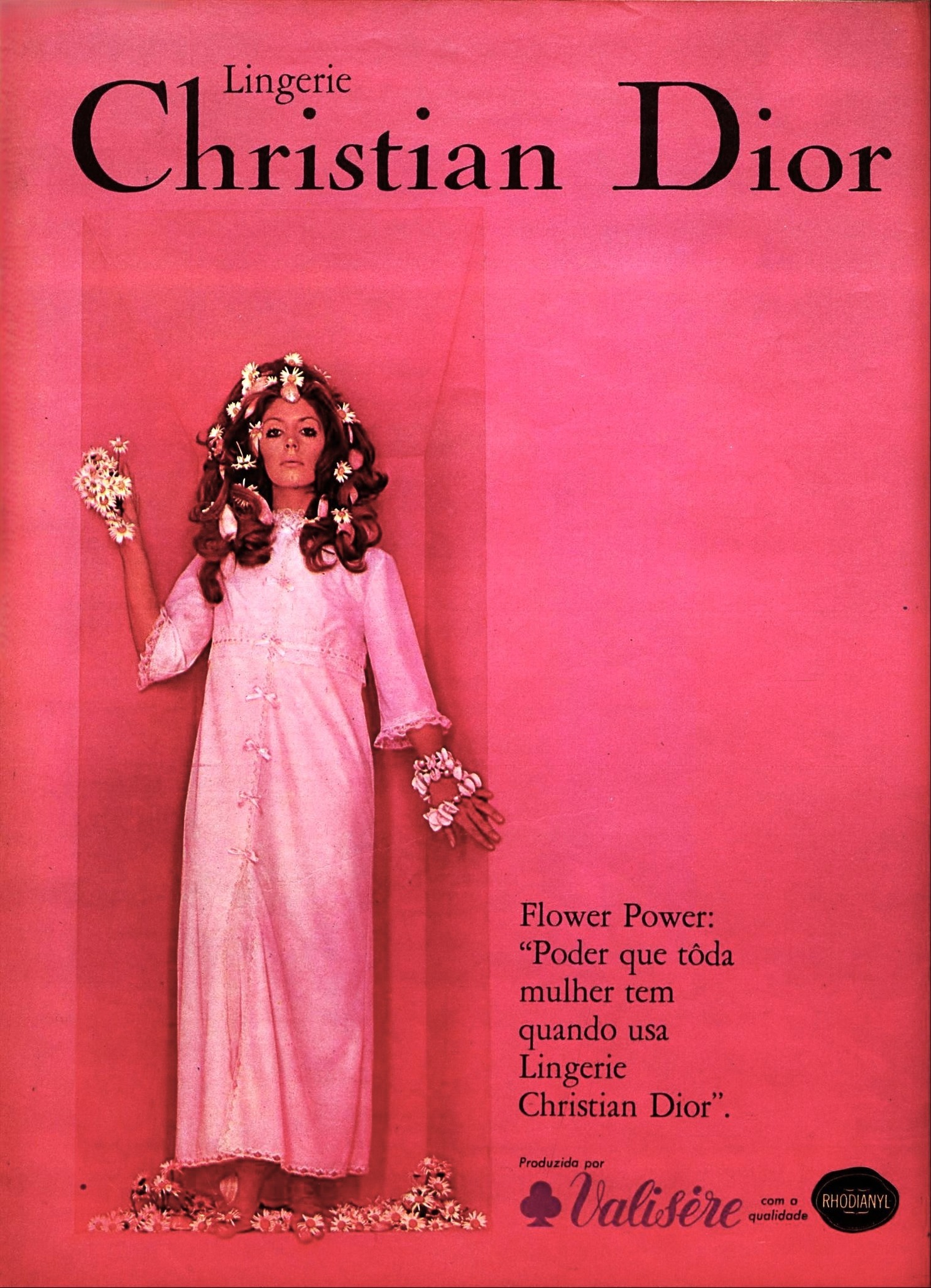 Mila Moreira para a Christian Dior/ Valisére, dezembro 1968. Use o