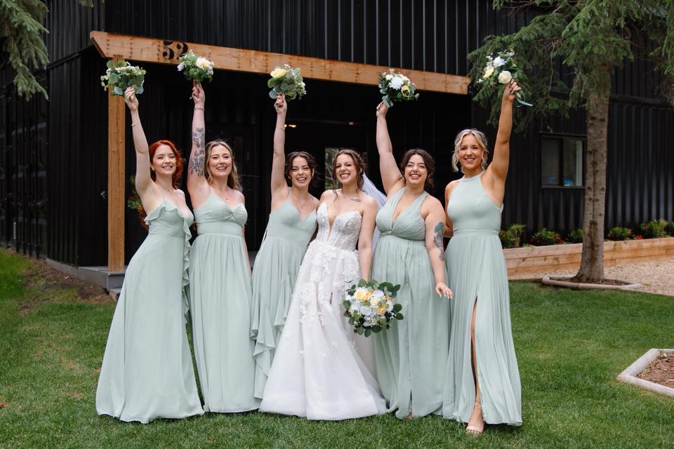 how long does it take bridesmaid dresses to come in for David's Bridal deliver dresses? how long should a floor length dress be