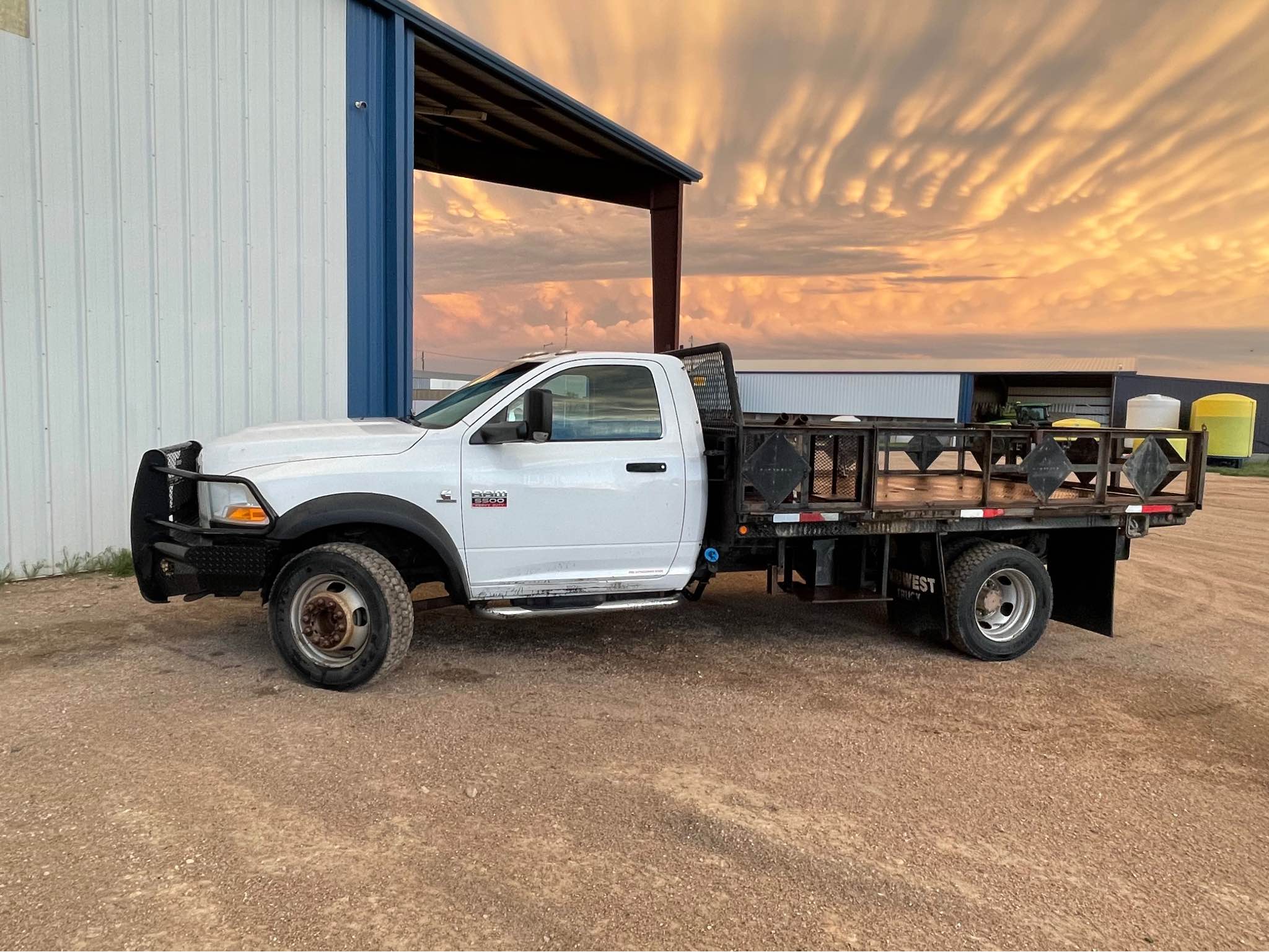 2011 Ram 5500 Regular Cab & Chassis · ST Cab & Chassis 2D - Commercial ...