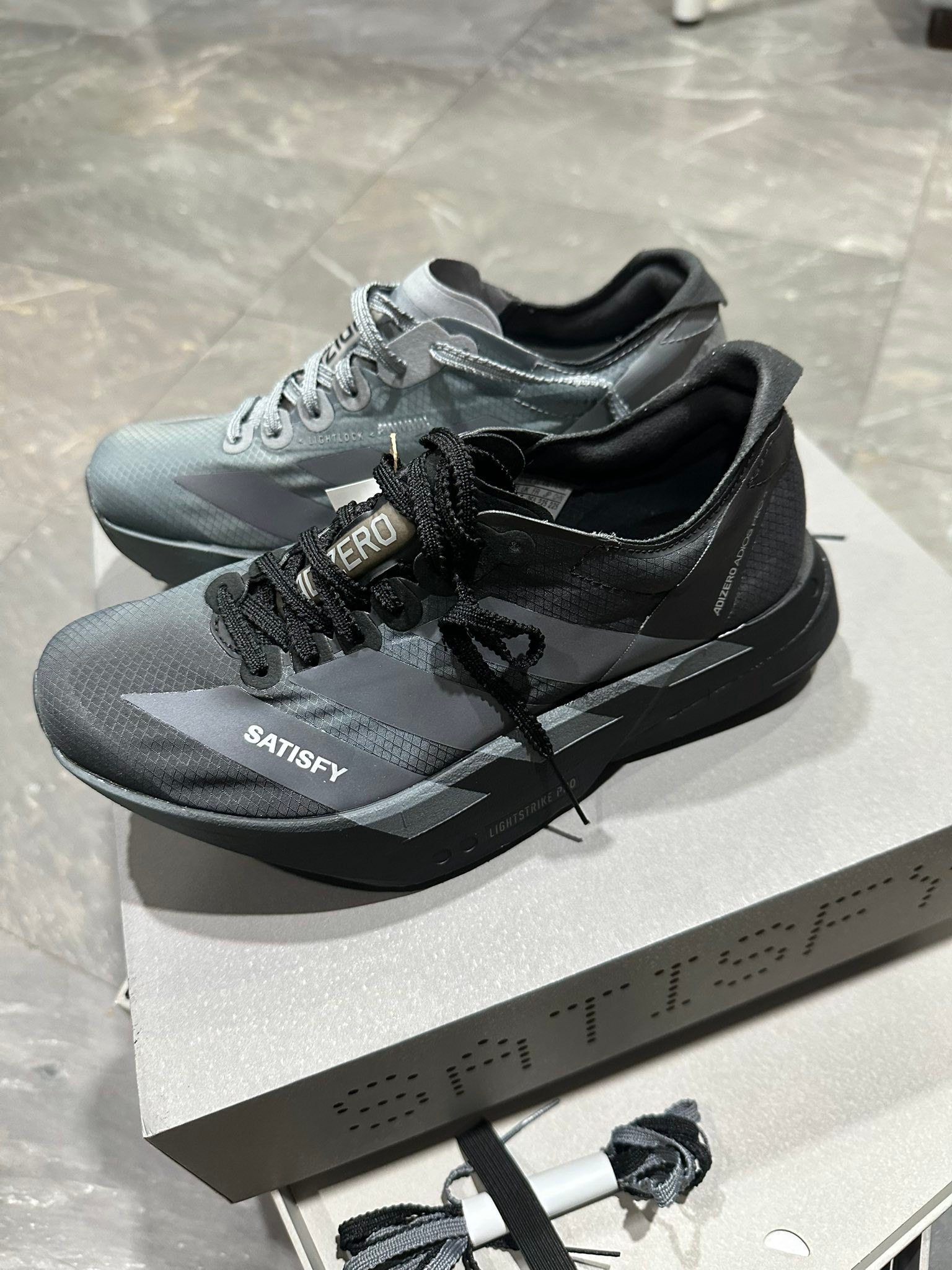 ADIZERO ADIOS PRO4 SATISFY