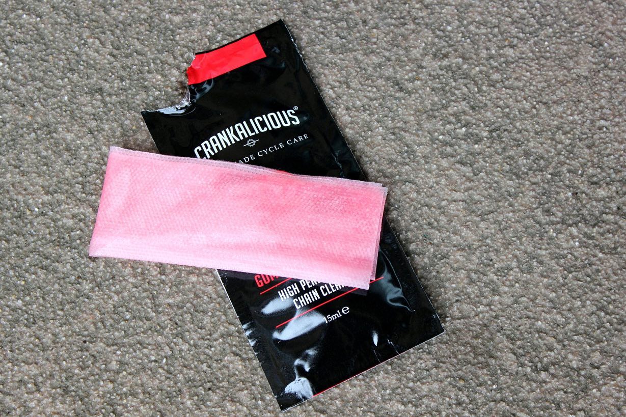 CTM Bike - KWIPE Gumchained Remedy แผ่นทำความสะอาดโซ่... | Facebook