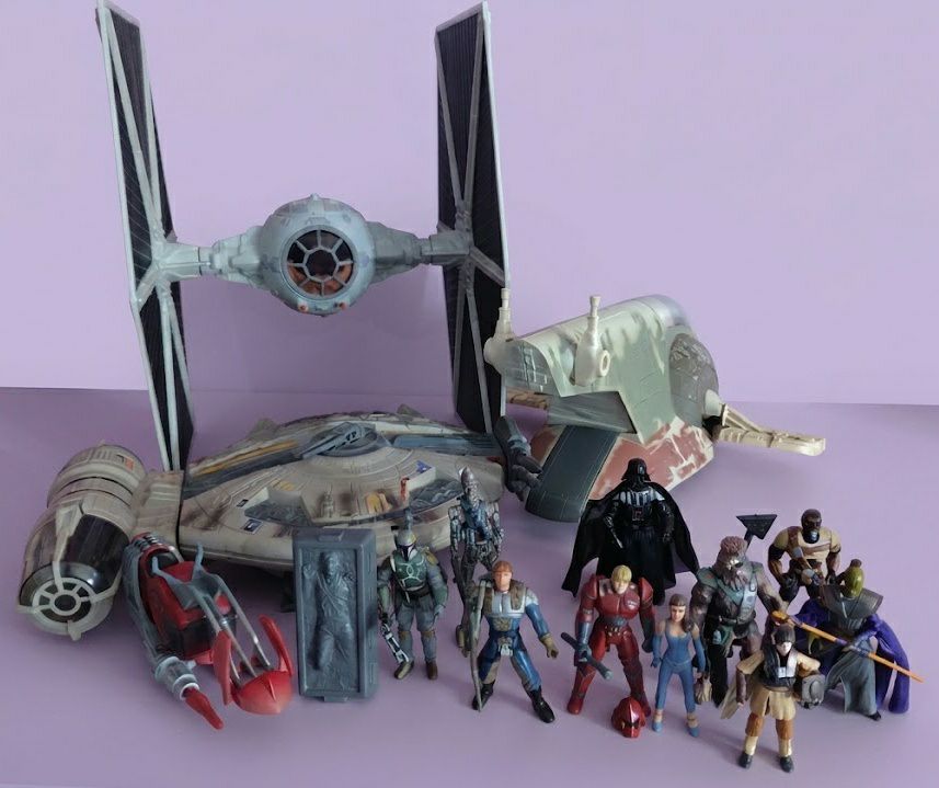 Join us for a closer look at Dash Rendar's Outrider from the 1996