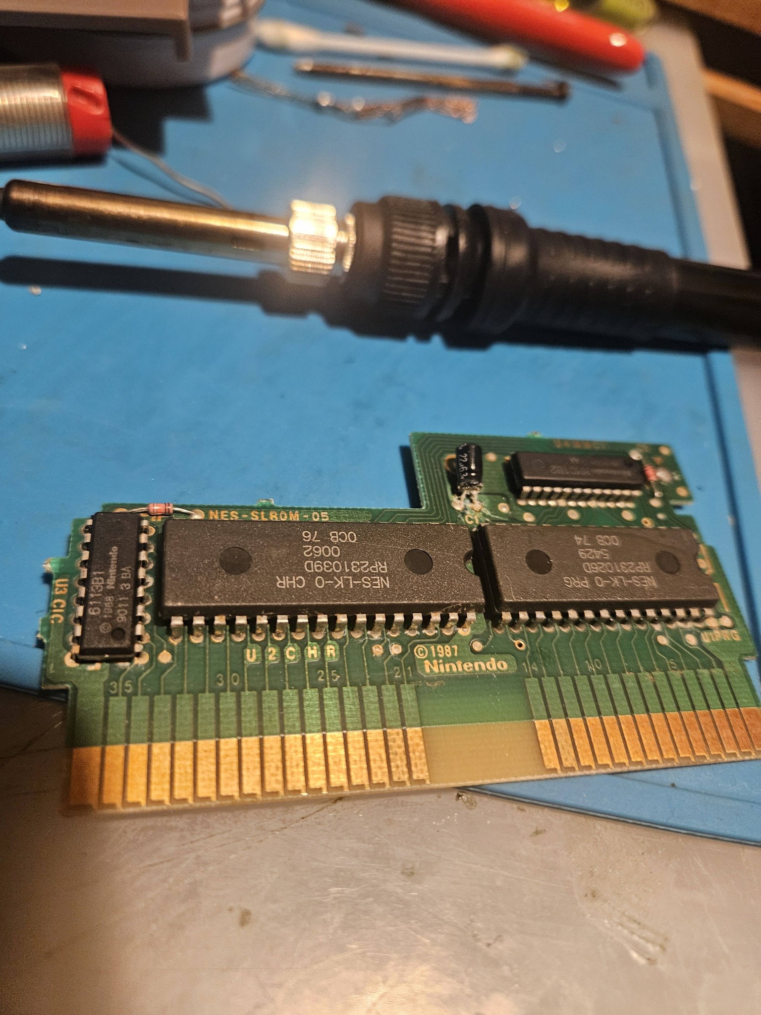 専用ページ ② Has anyone replaced capacitors on an NES game before?