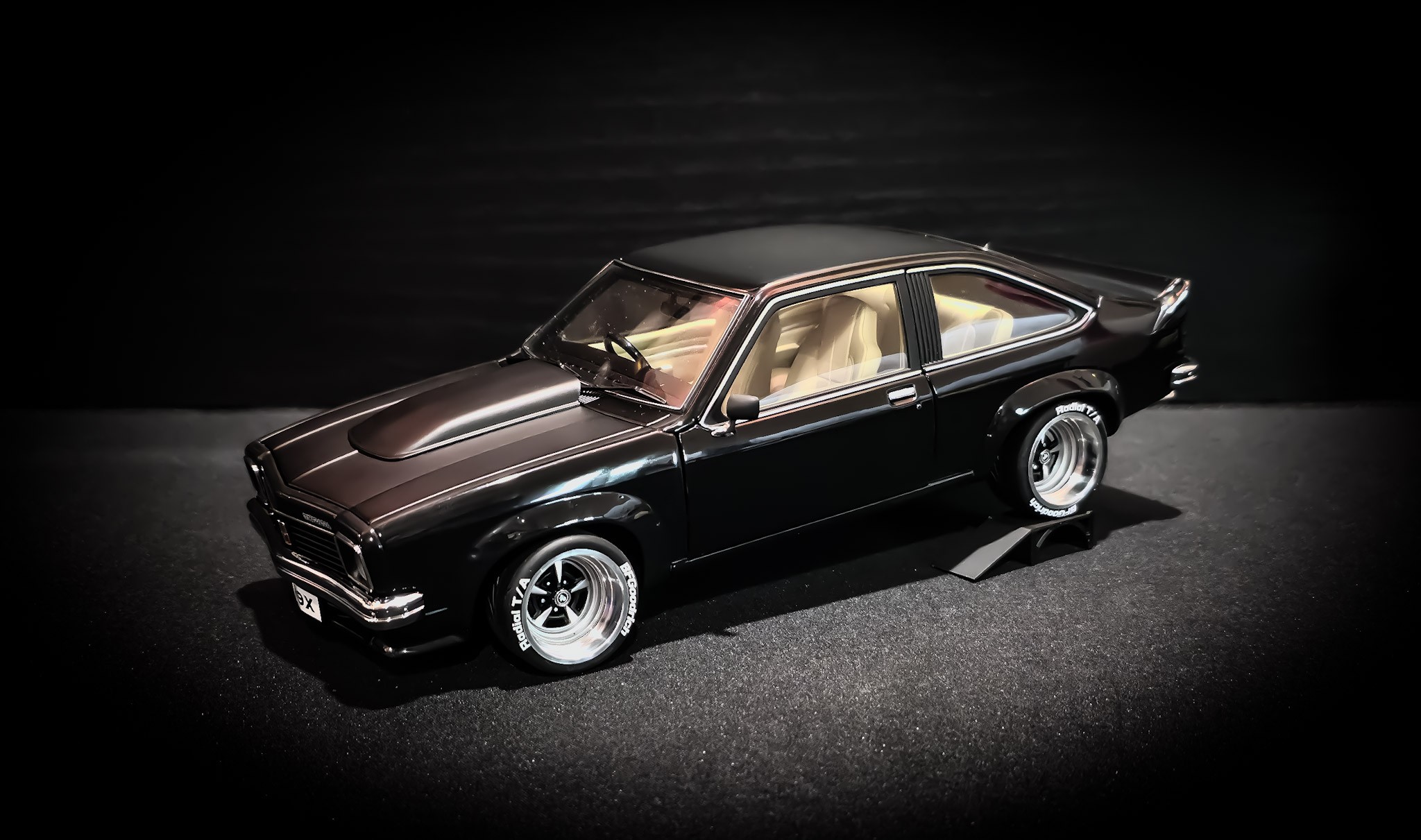 LX Torana SS A9X 1:18 model in Tuxedo Black