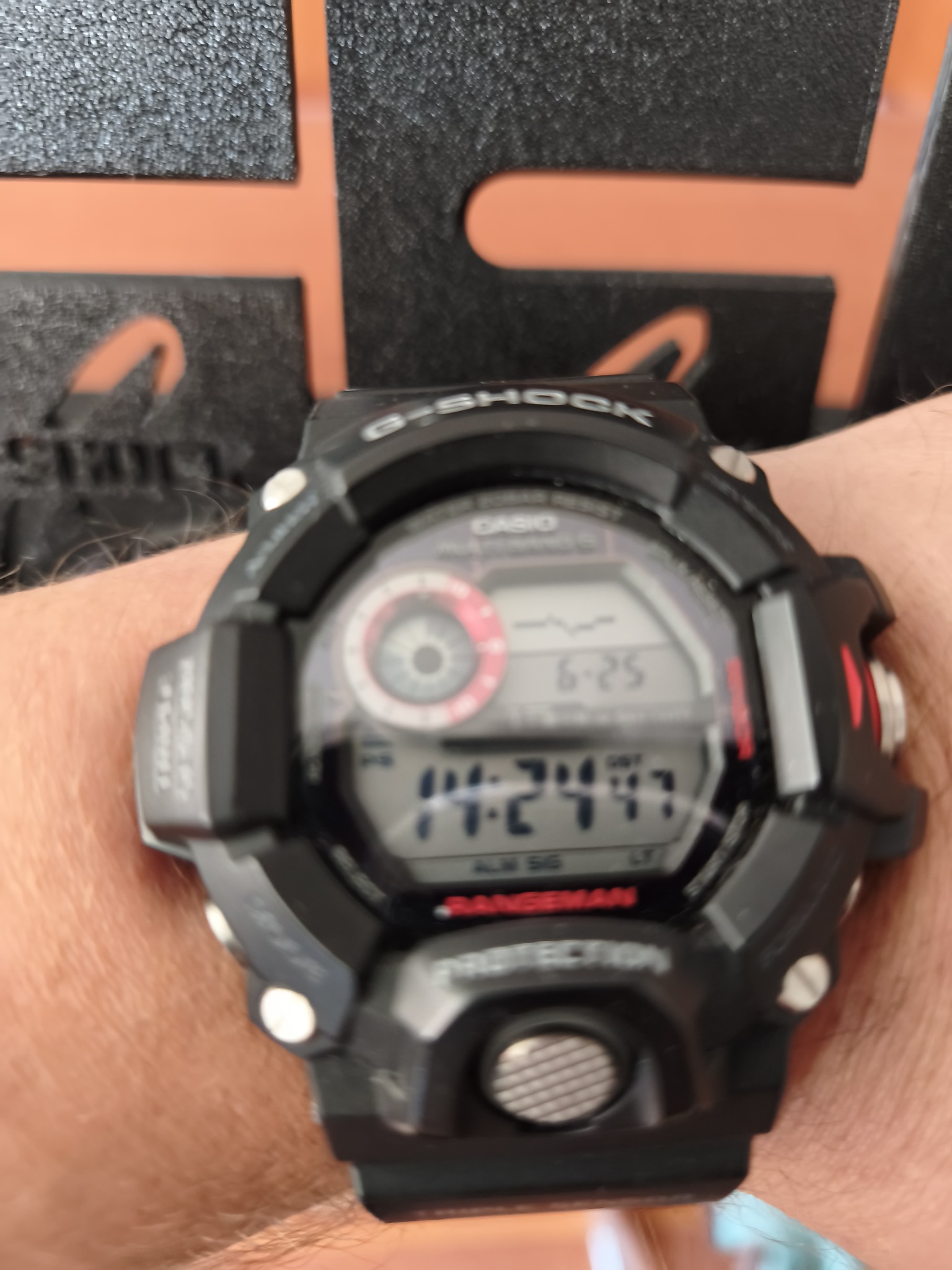 G-Shock GW-9200RDJ-4