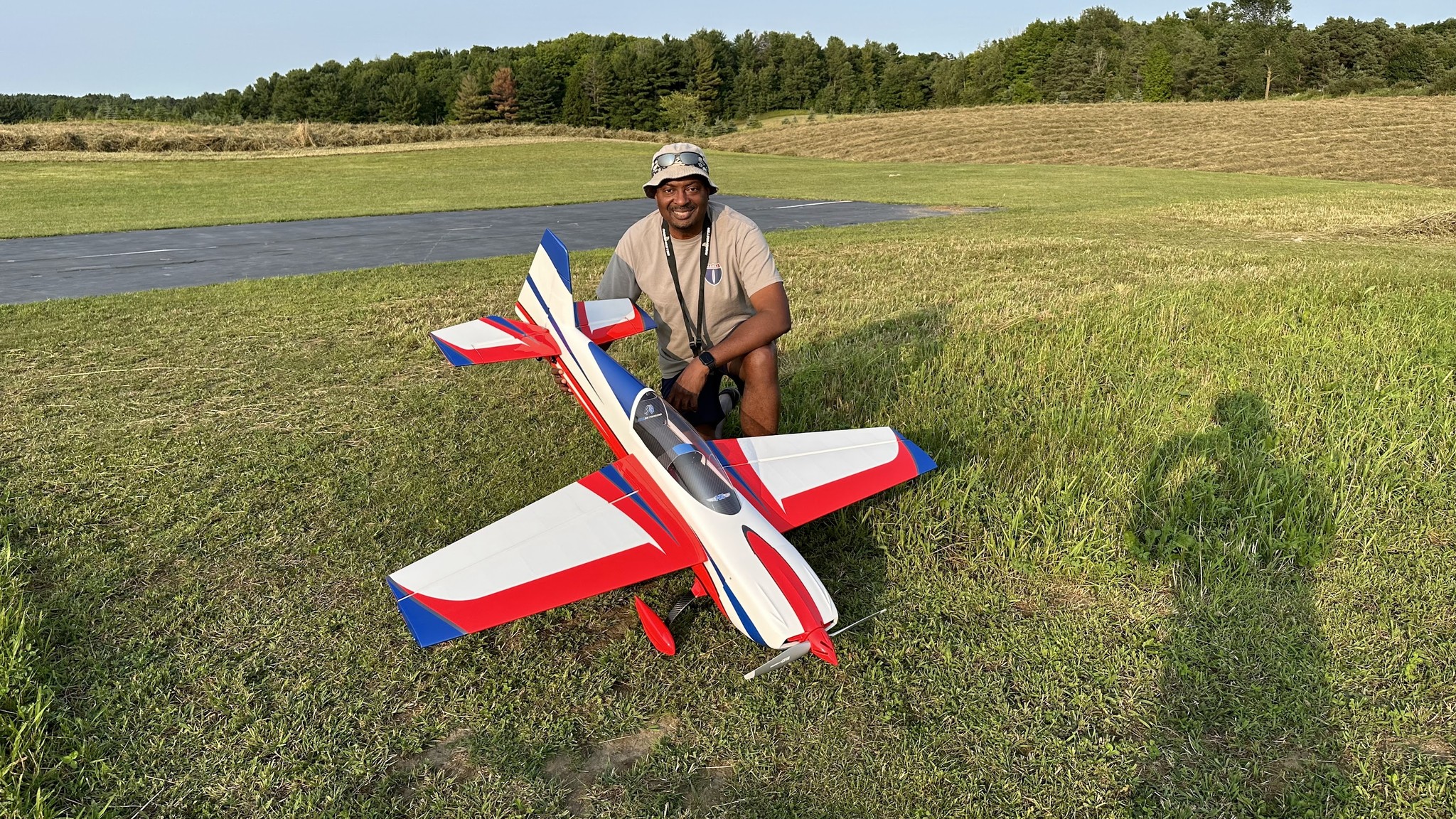 Skywing extra ng 104 flys like a dream gp 123 falcon 28x9 ,Theta