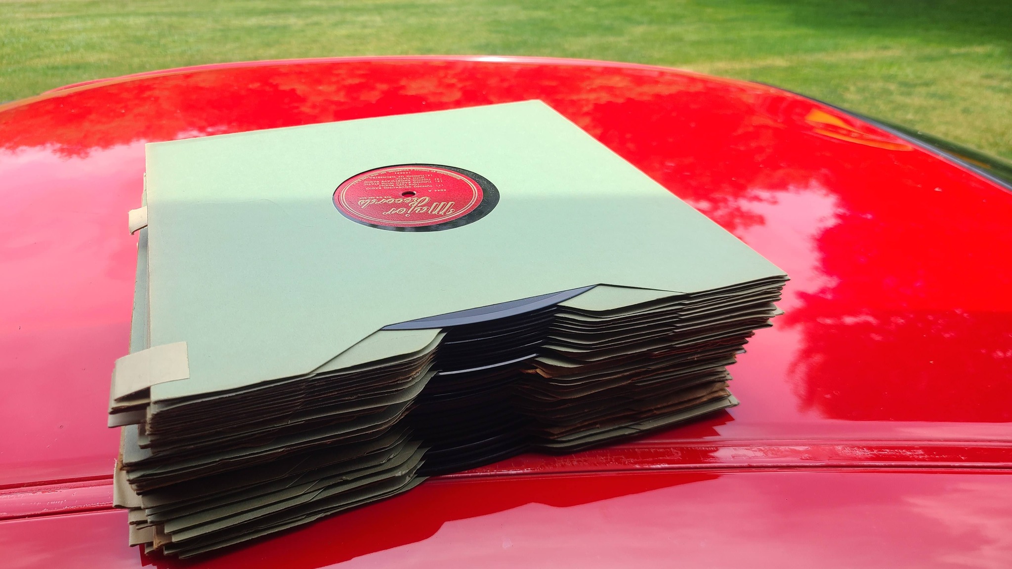 Collecting 78rpm sound effects records for digitization