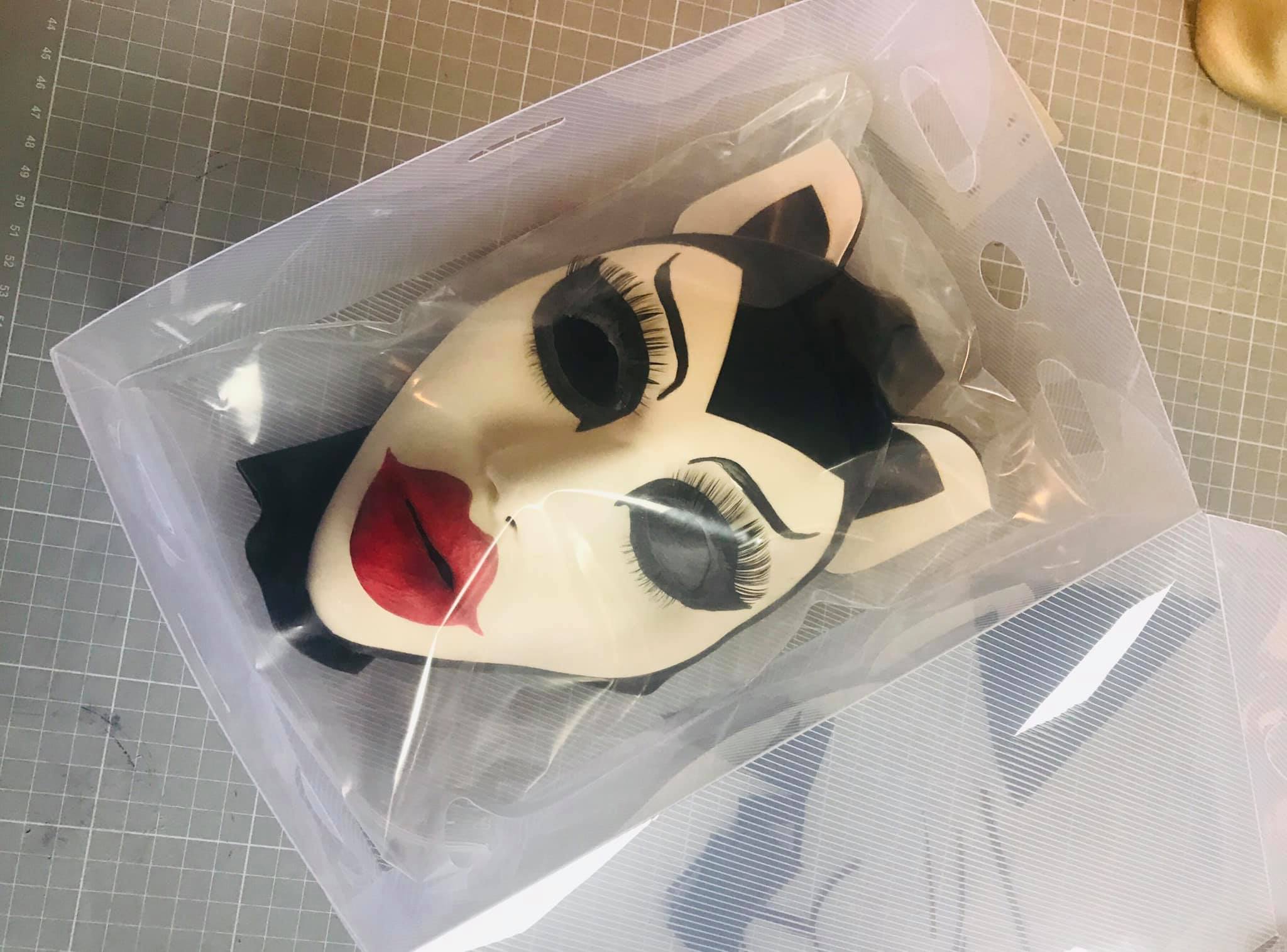 Mpicsmedia - I LOVE our HELLcat mask. And our costumers too 