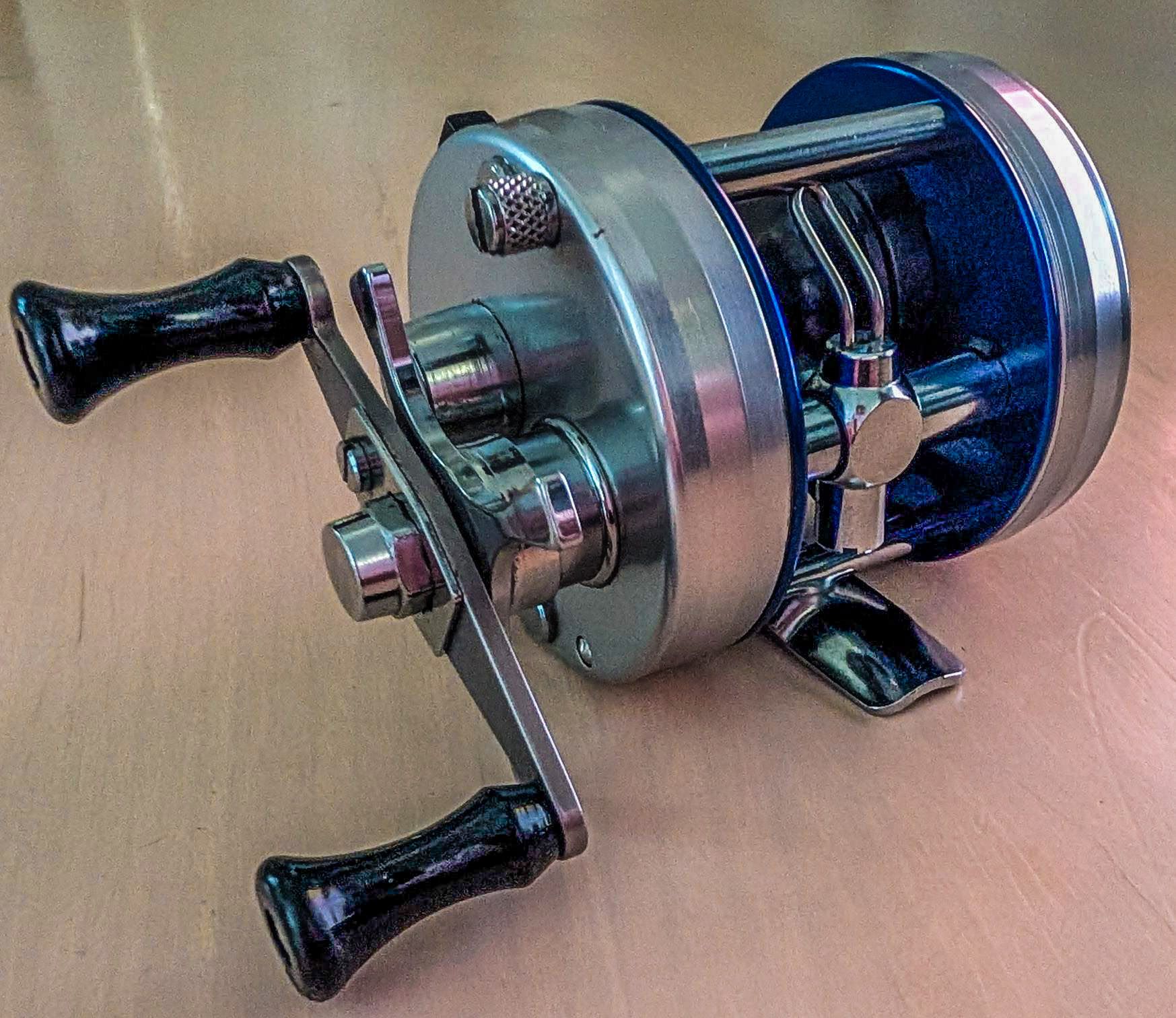 Abu 1500C reel with genuine Abu blue frame upgrade
