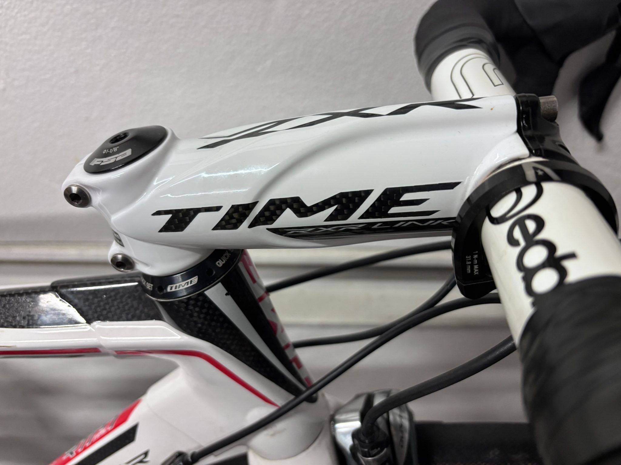 Time Monolink stem installation on Time bicycle