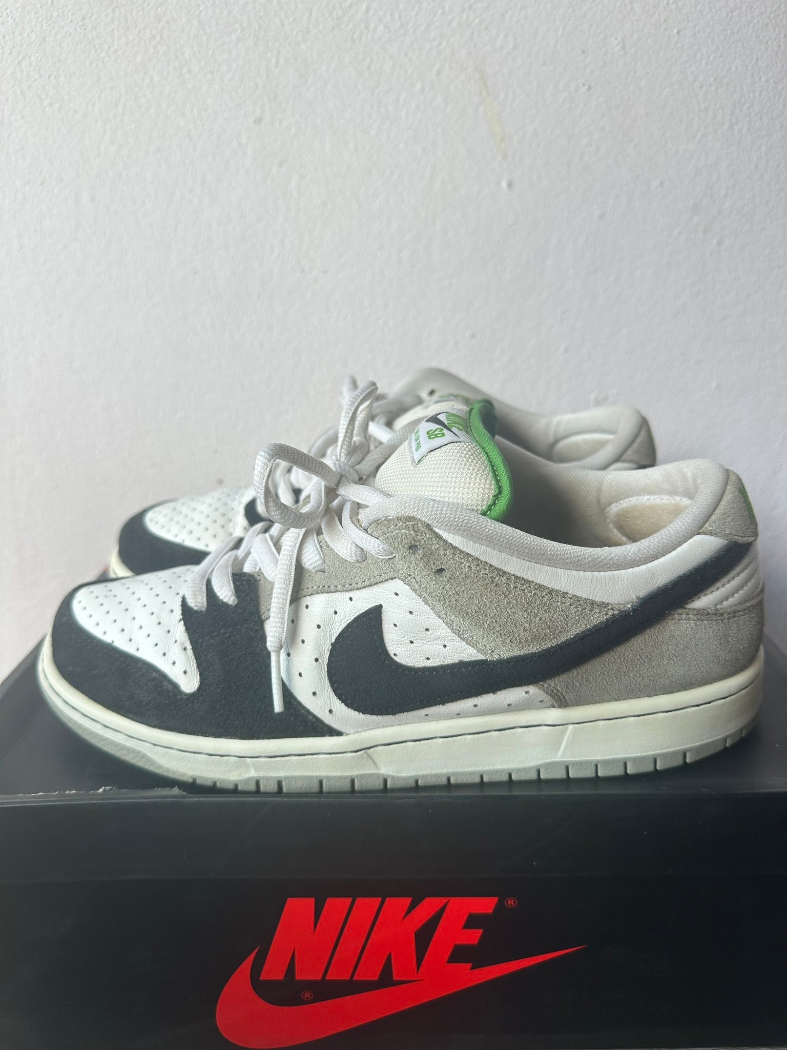 ?ขออนุญาตแอดมินค่ะ 1. Nike SB Dunk Low Chlorophyll 43 (27.5cm 