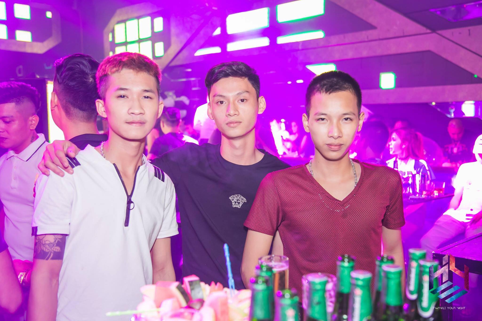 HEYO CLUB -... - HEYO CLUB - Hotline:0855 90 5555