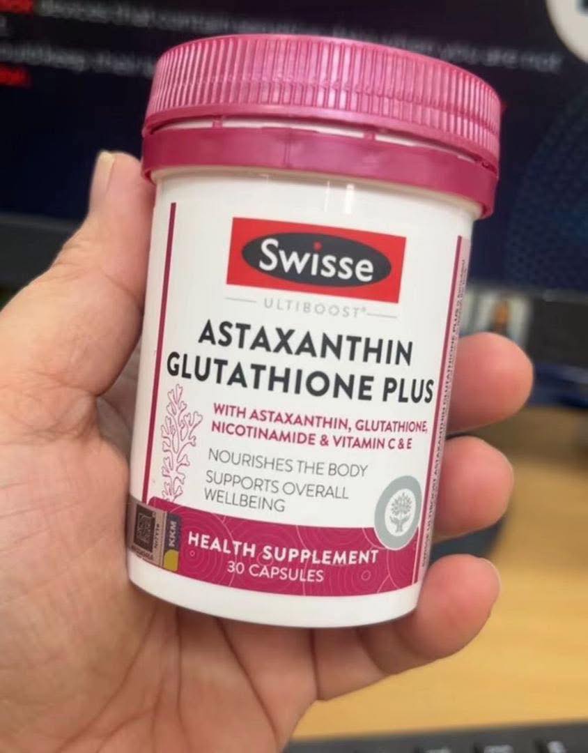 khasiat asta-glutathione plus Skincare kamu sudah bagus, tapi hasilnya belum maksimal? Mungkin karena kamu lupa lindungi kulit dari dalam. Asta-Gold mengandung kombinasi 2 antioksidan kuat: 🌿 Astaxanthin 12mg (larut darah) 🍏 Applephenon®️ 250mg (larut lemak) Amount:10MG Glutathione Drip Safety: What superfood2025
