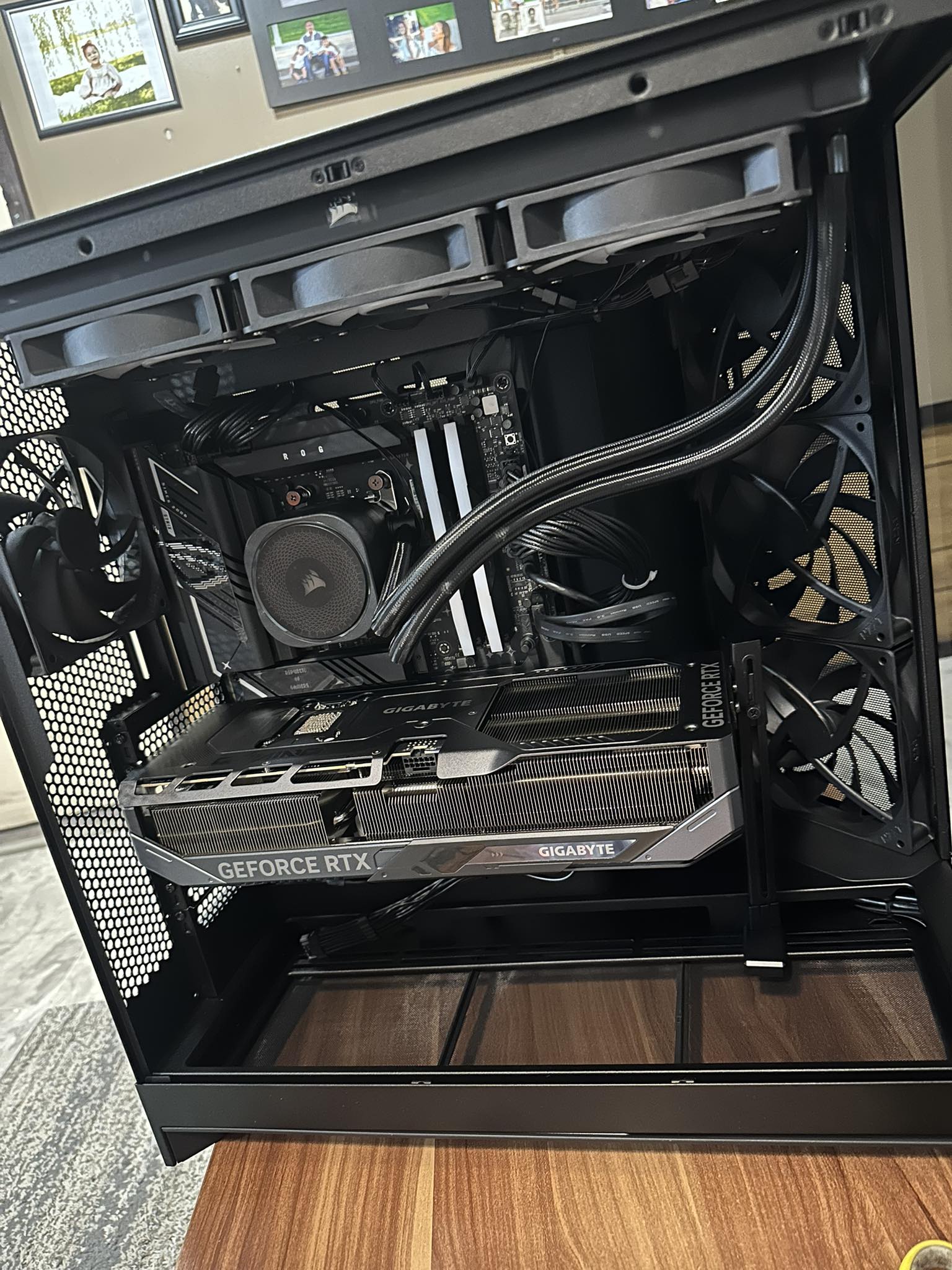Building a PC with NZXT H9 Flow case and MSI X870E Tomahawk