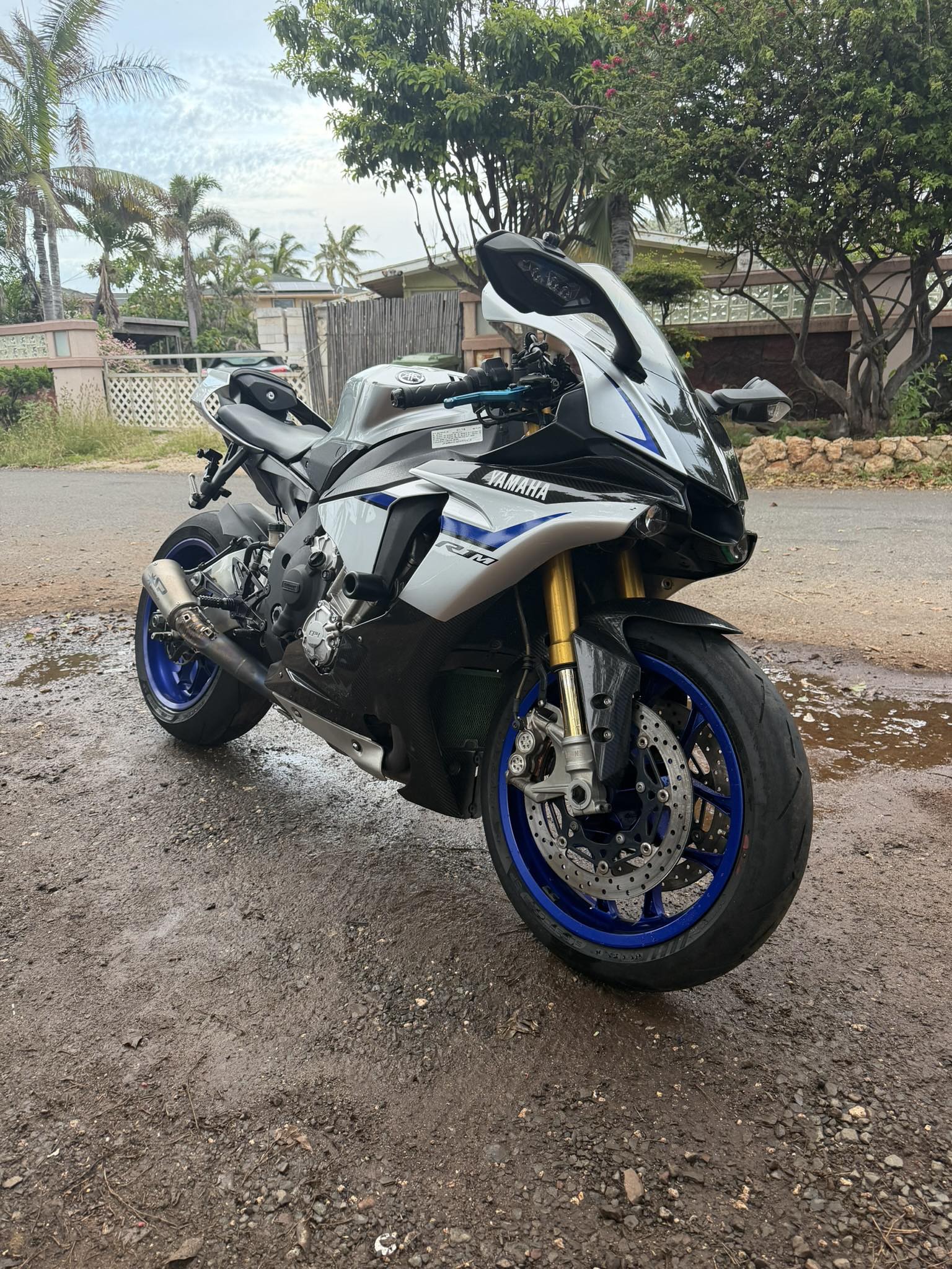 Parting out a 2018 Yamaha R1 and selling a large bundle of OEM