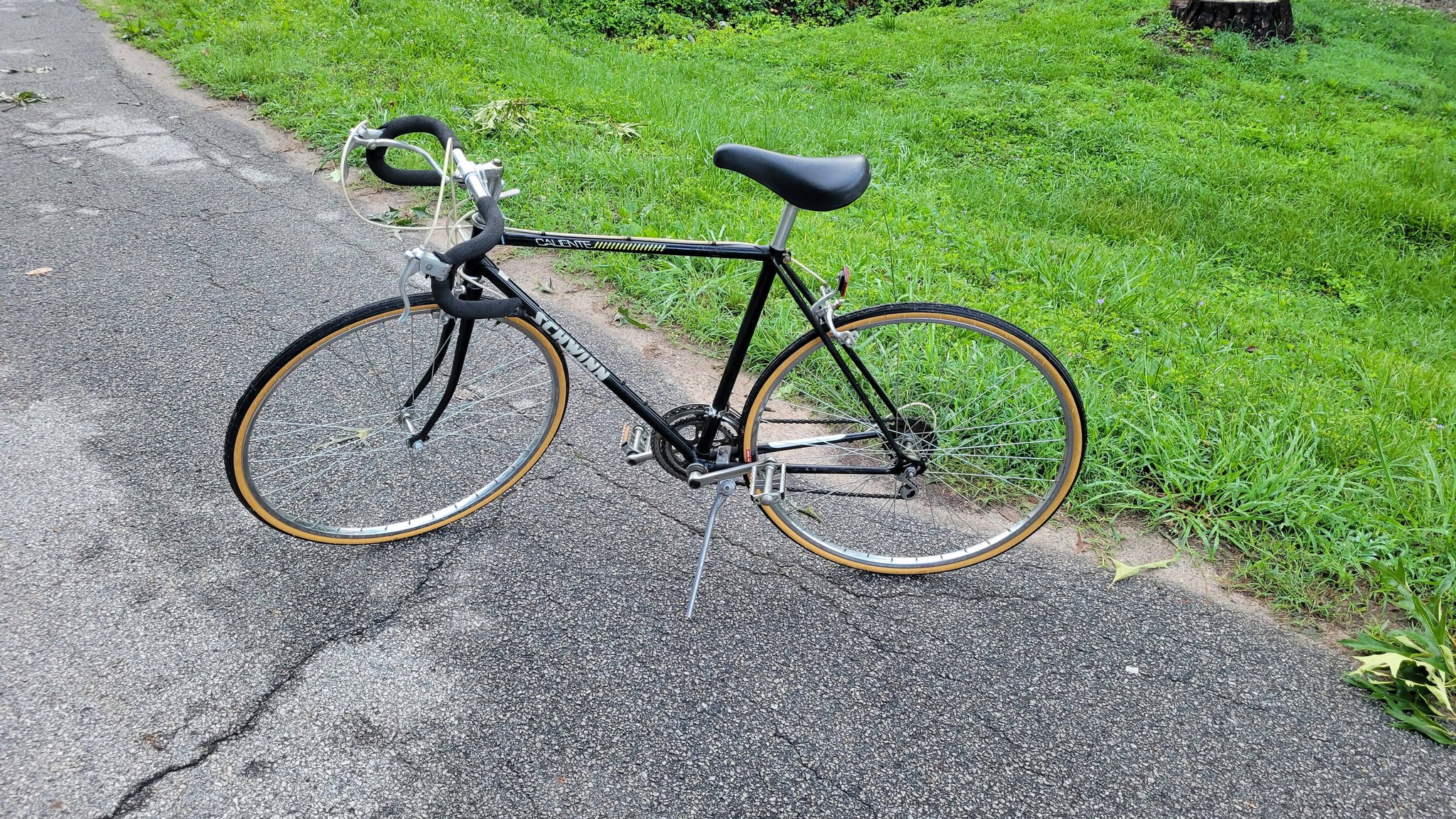schwinn caliente bicycle 24" Bike  Retro Glow Cycles Been riding this mid 70s