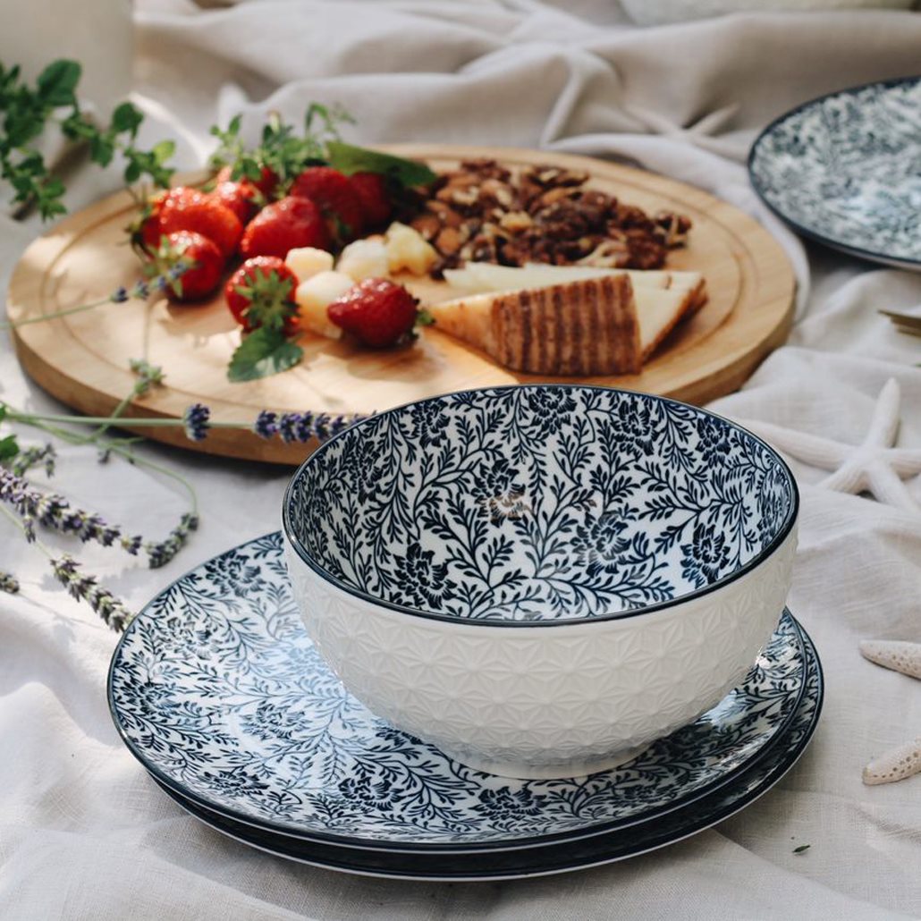 Sonntagsbrunch 🥰❤ Ihr seid auf der Suche nach schönem Geschirr? Dann entdeckt jetzt unsere Vielfalt an tollen Tellern, Schüssel und allem was ein perfekt gedeckter Tisch benötigt 😍 Damit macht ihr jed
