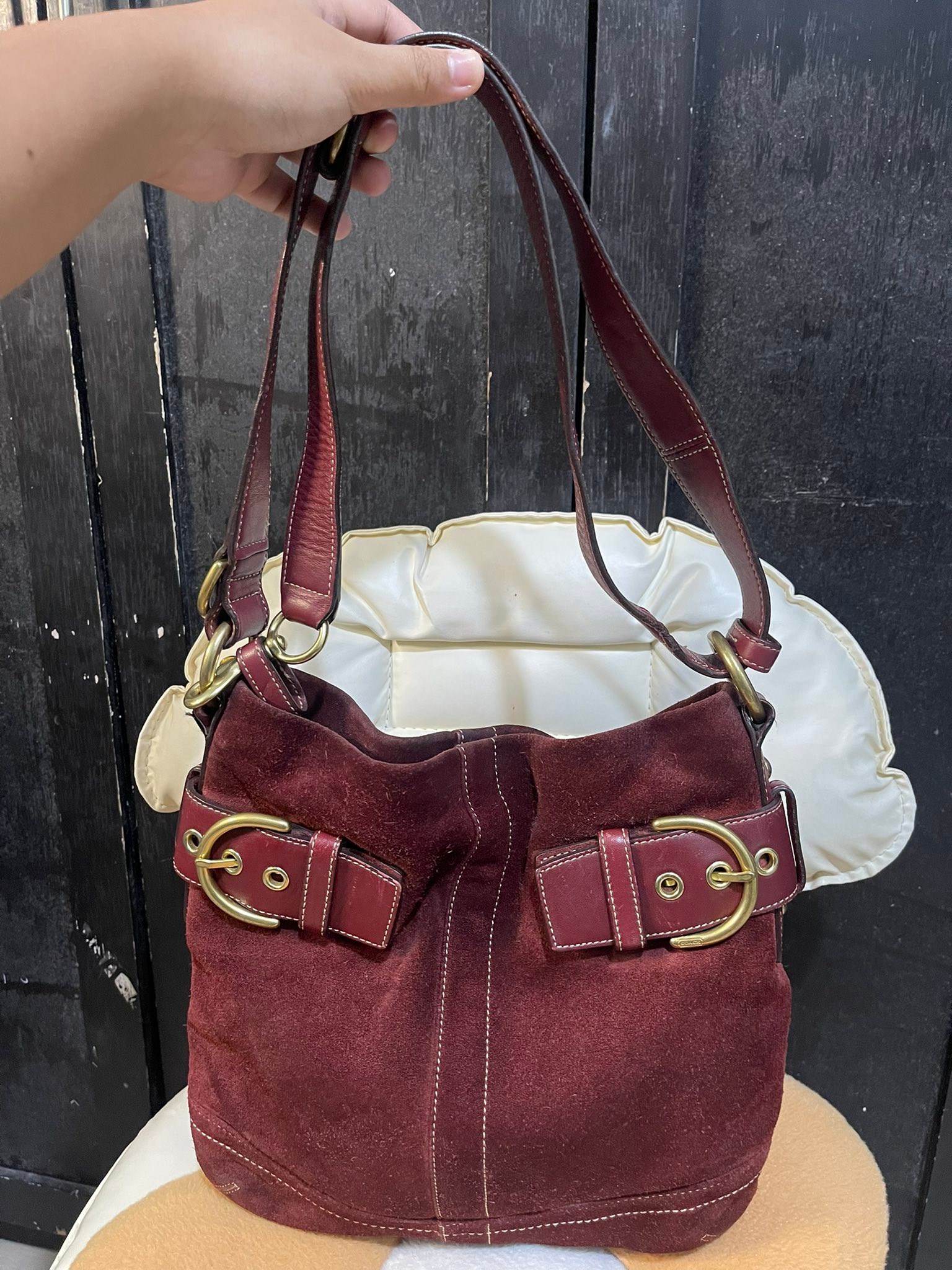 This purse is used, but in very nice condition.￼ Beautiful 