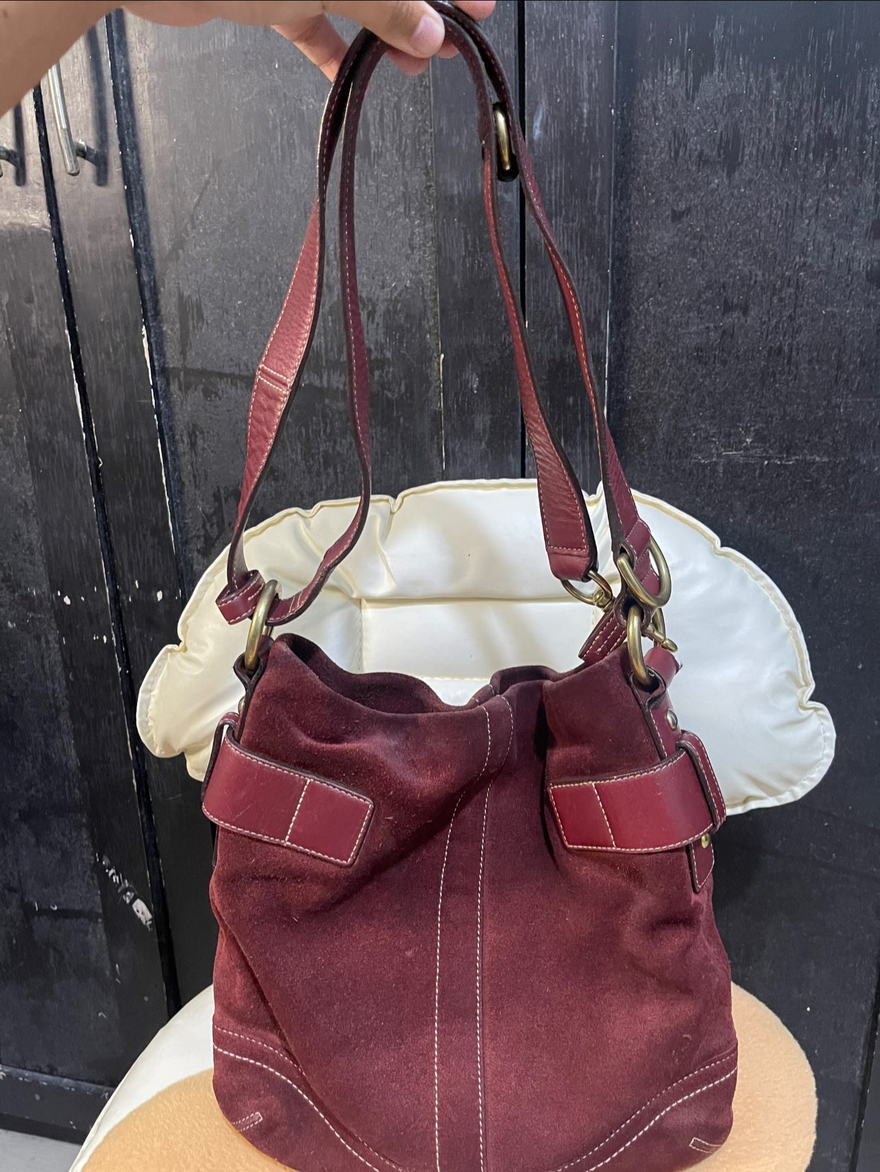 This purse is used, but in very nice condition.￼ Beautiful 