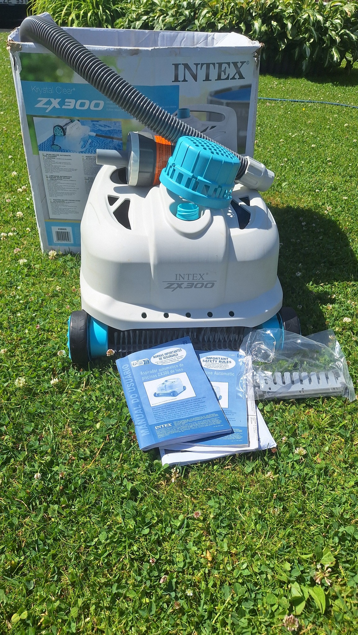 のりぞー① Baseino robotas Intex ZX300 Deluxe