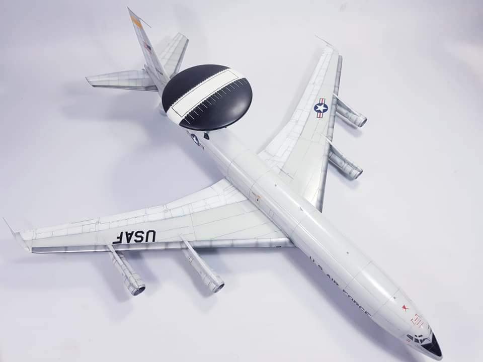 Bausatzvorstellung » Boeing E-3 A/C AWACS Heller 1:72