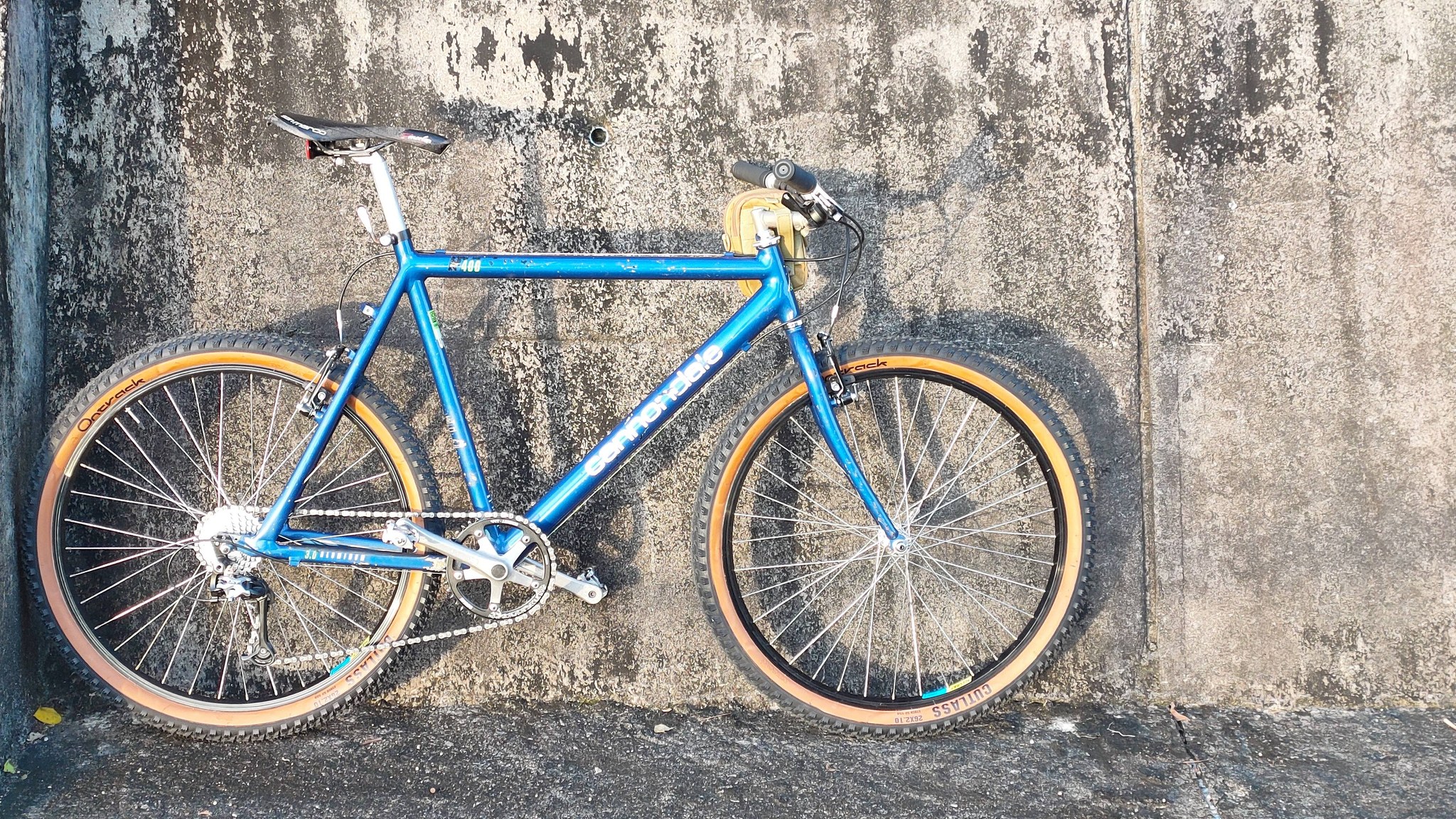 [日暮里駅引き取り限定]Cannondale M400 ブルー色　90年代の傑作 Cannondale m400 hyper-highlight blue bike