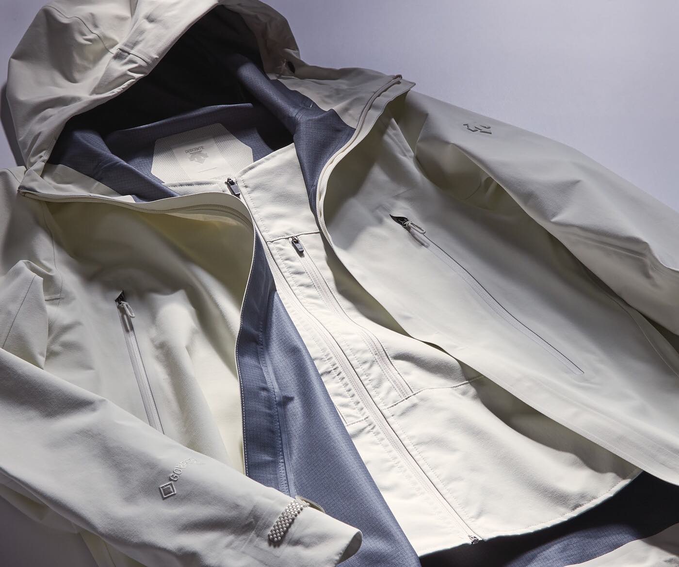 DESCENTE ALLTERRAIN - #20FW @descente_allterrain GORE-TEX PRO X 