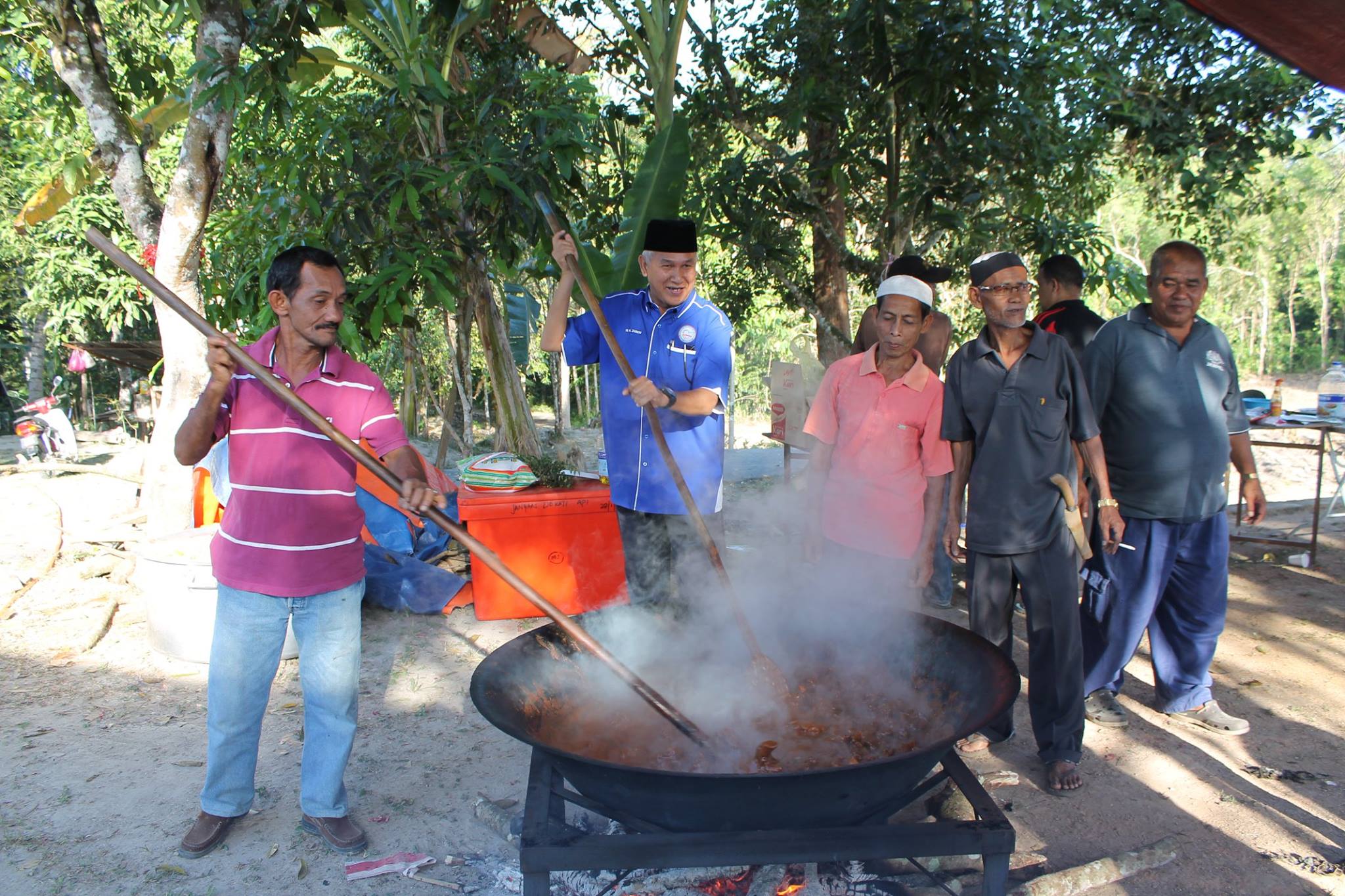 Pusat Khidmat... - Pusat Khidmat Masyarakat ADUN Panching