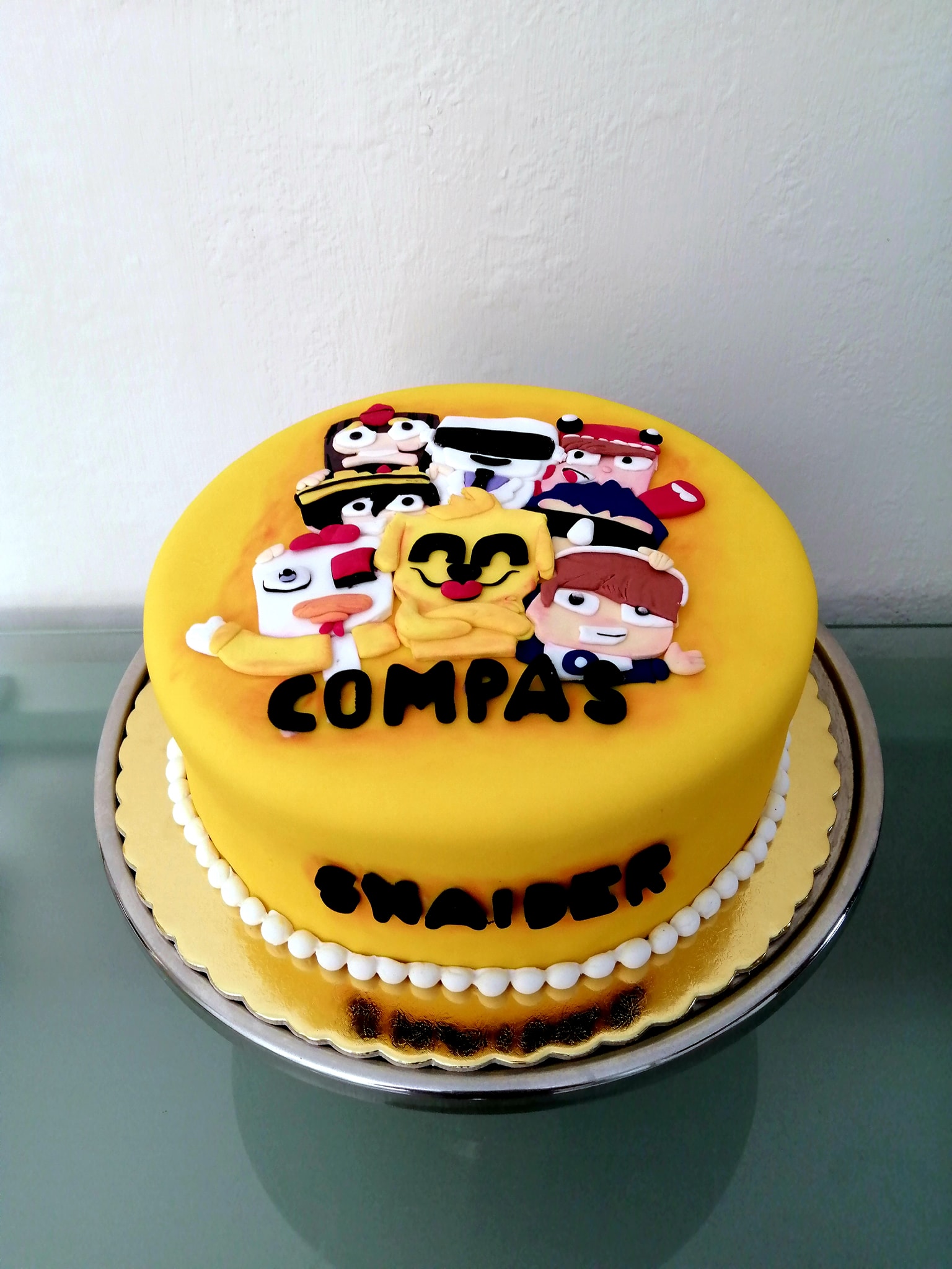 Lufanas Cakes - Torta de LOS COMPAS Celebra con tus... | Facebook