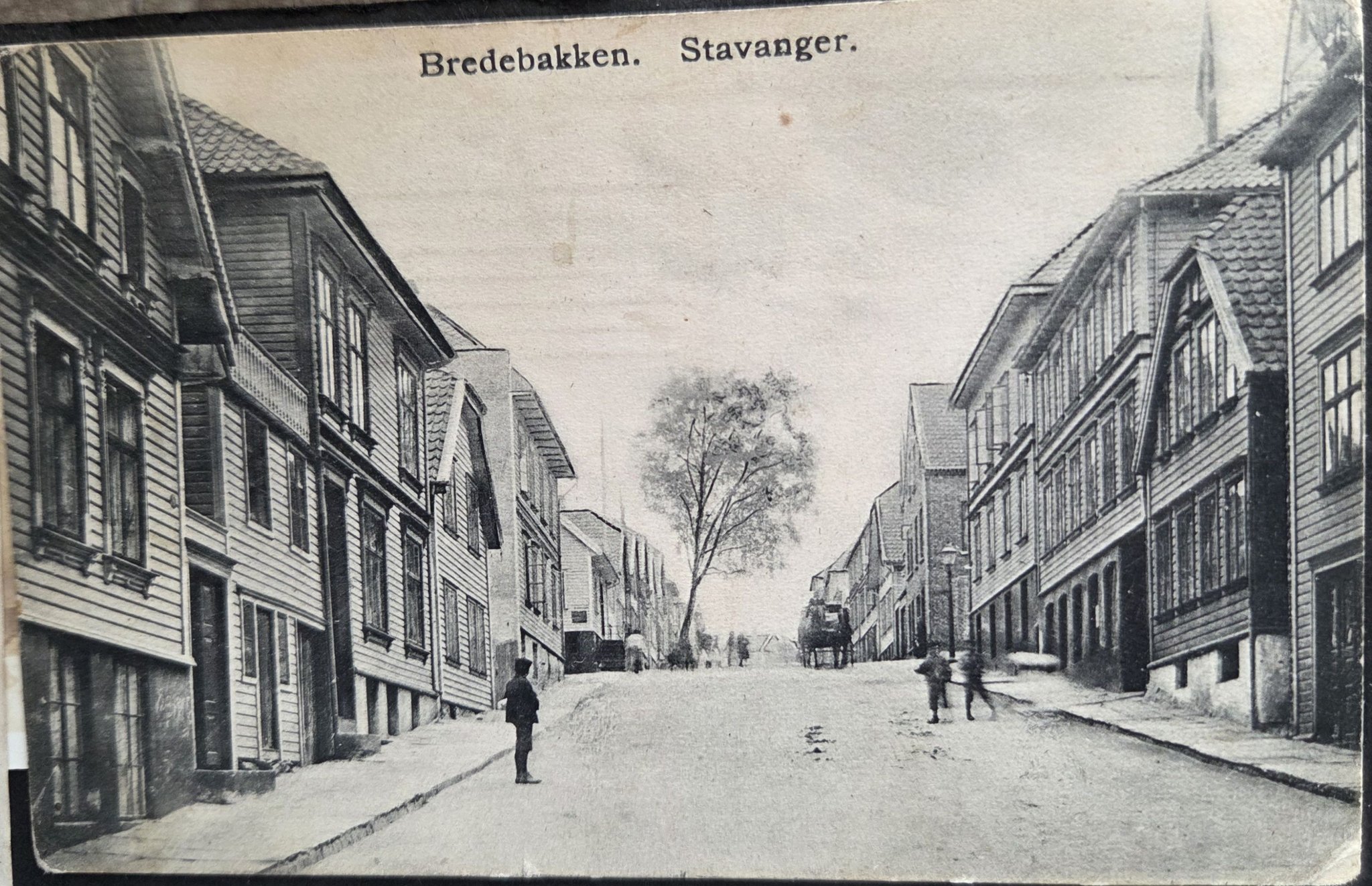What is the current name of Bredebakken street in Stavanger