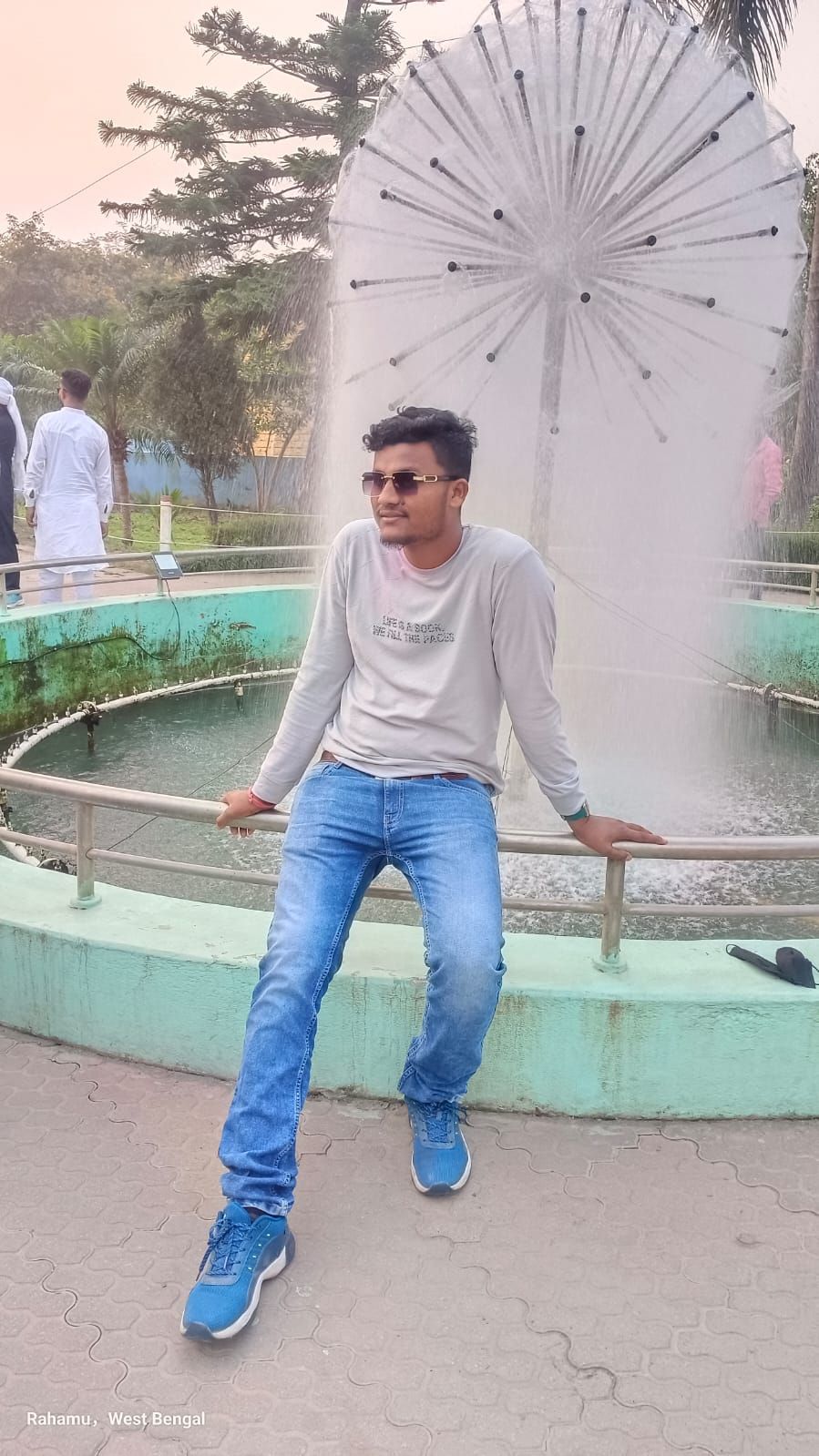 MD Raju Hussain (@md.raju.hussain.937295) • Facebook, Connect with friends