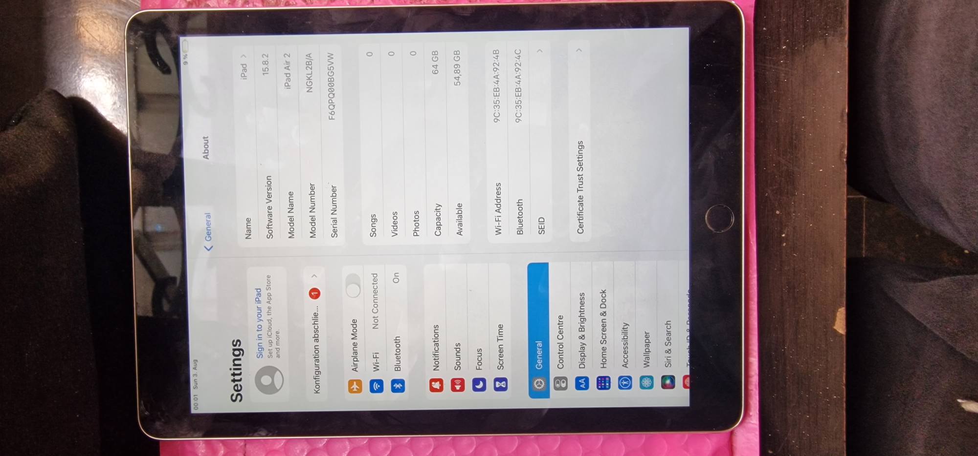 iPad Air 2 64gb, very neat, iOS 15.8, Fingerprint Active, Strong 