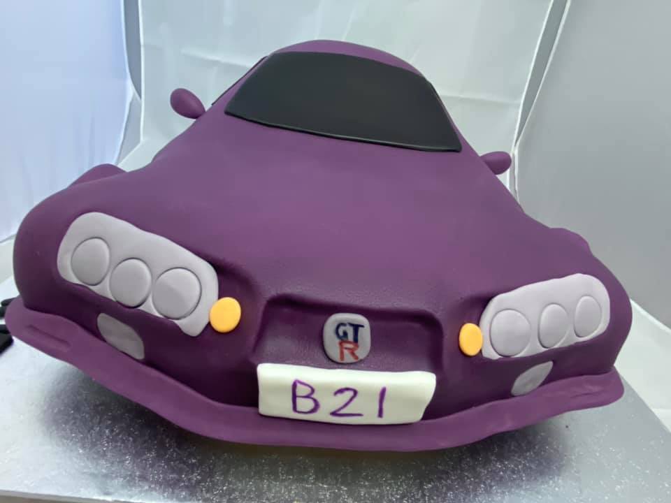 Elles Cakes - Nissan skyline R34 GTR, chocolate cake with... | Facebook