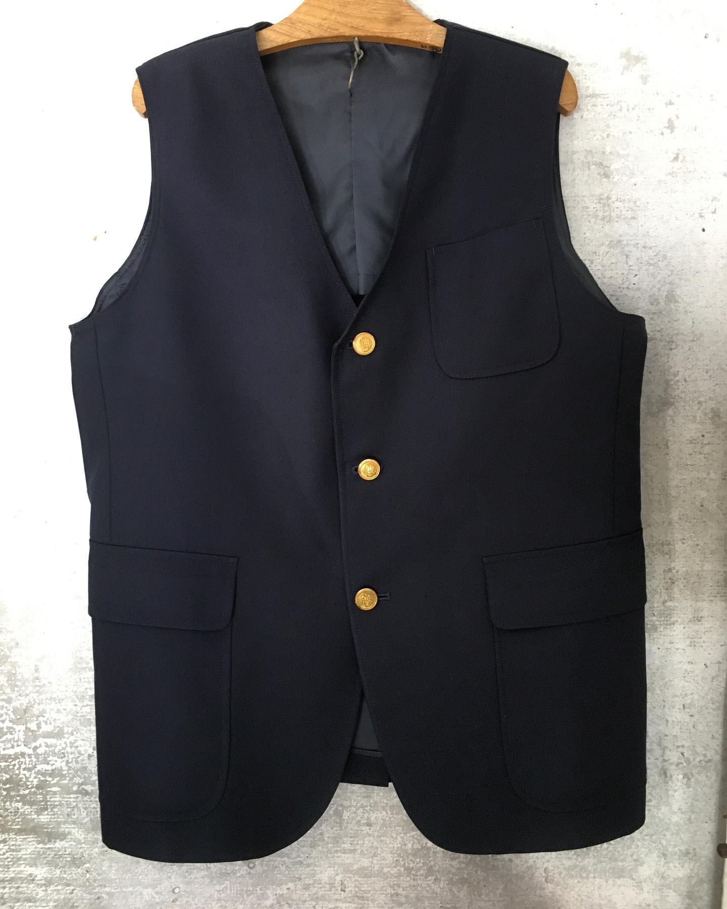 アトリエ - #洋服リメイク#テーラードジャケットからベストに | Facebook