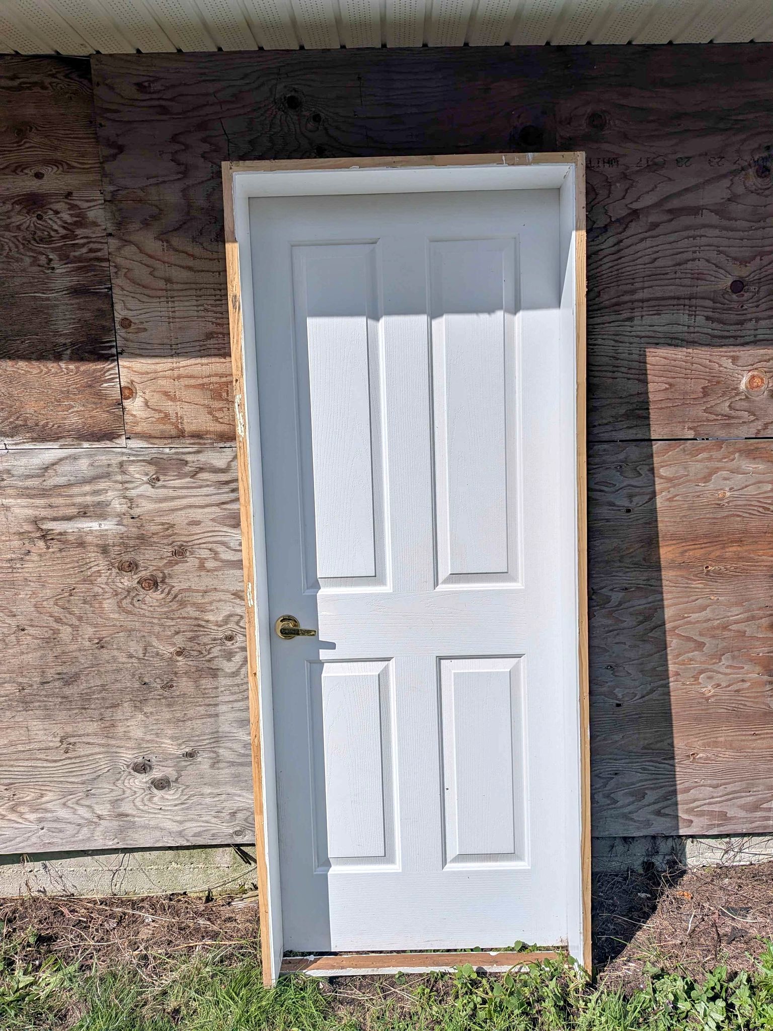 Free. 7 solid core doors. Must take all. - Miscellaneous - Halfmoon Bay