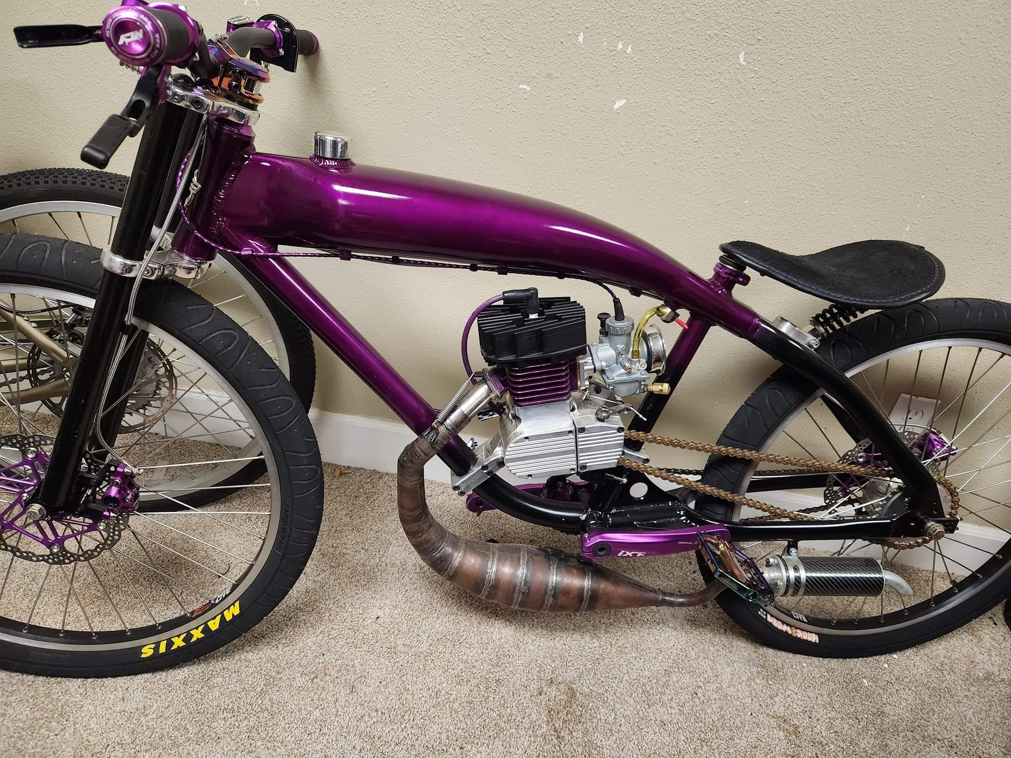 Custom mtb cockpit paint by Bikesmith