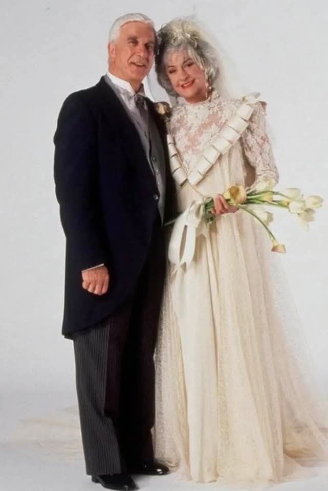 dorothy's wedding dress golden girls design critique dorothy zbornak fashion