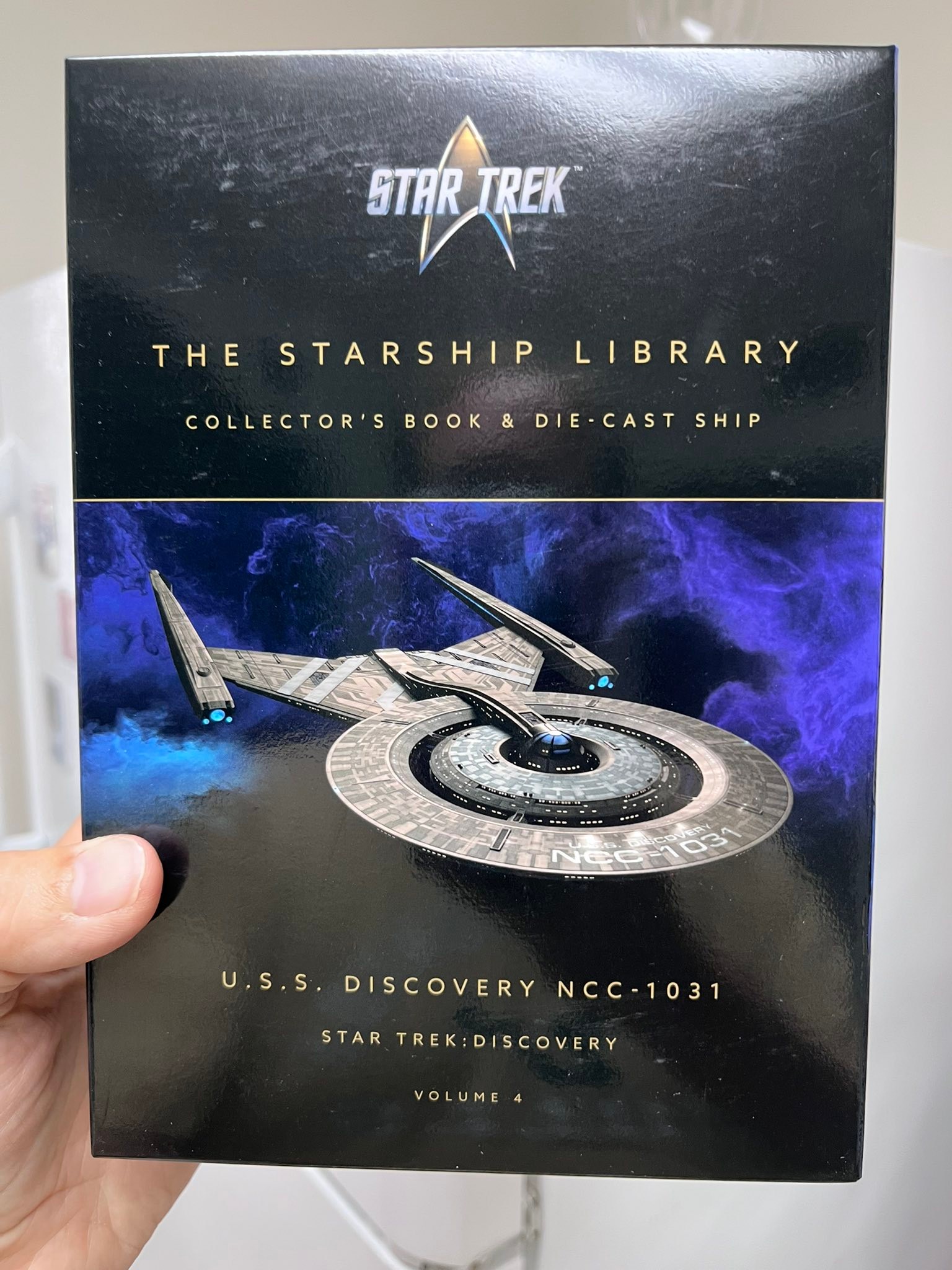 Master Replicas Star Trek starship models released