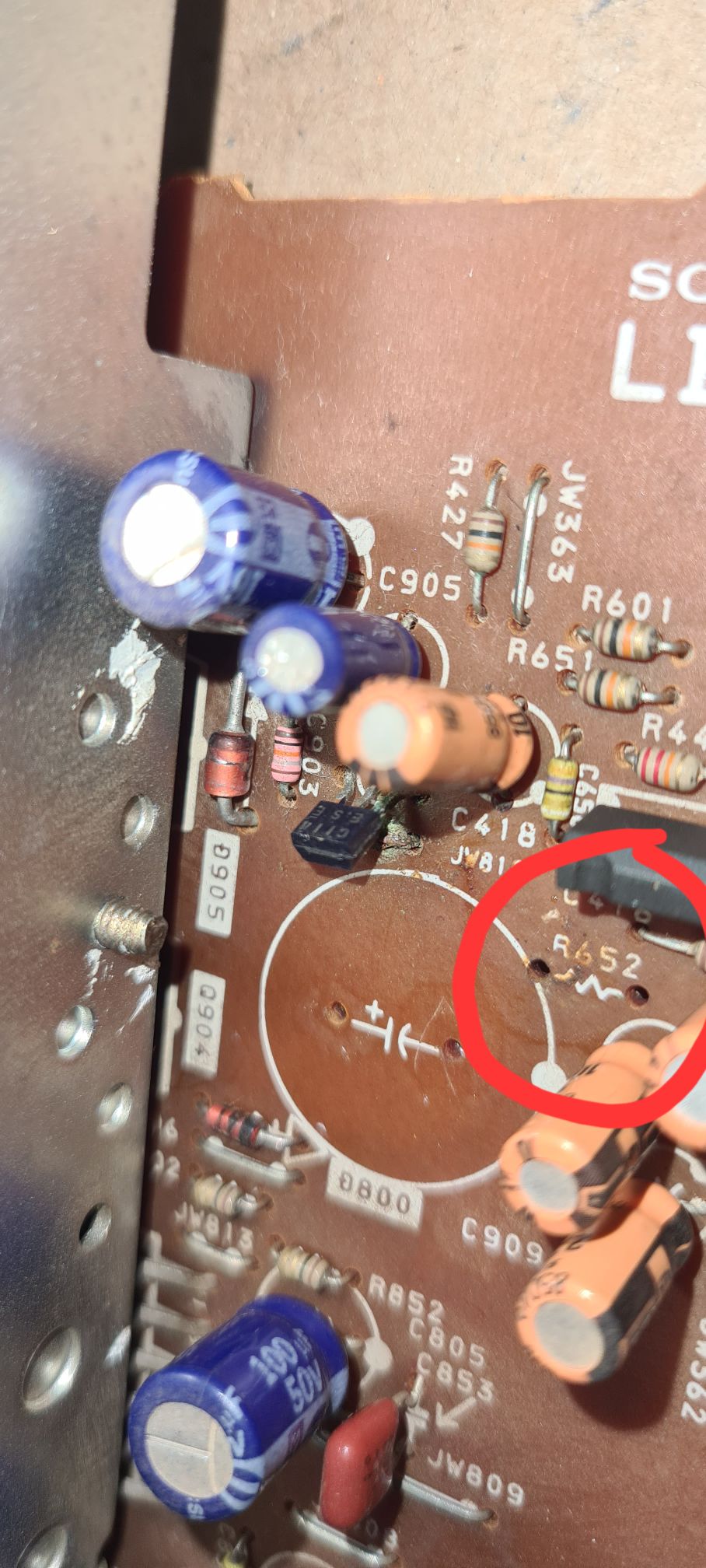 Olá. Estou com um Sony LBT-46W que teve alguns componentes