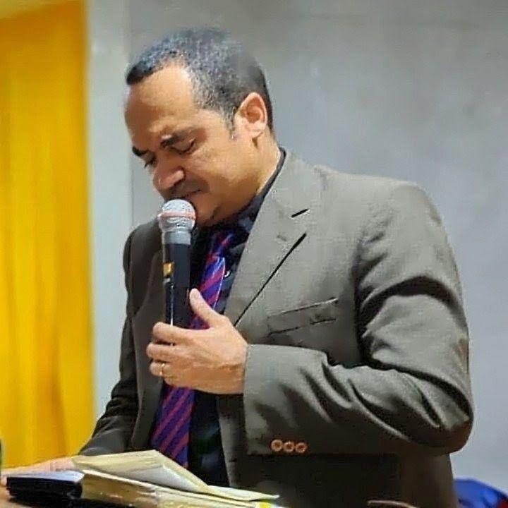 Ou seja.. Um inútil. | Fabio Rangel