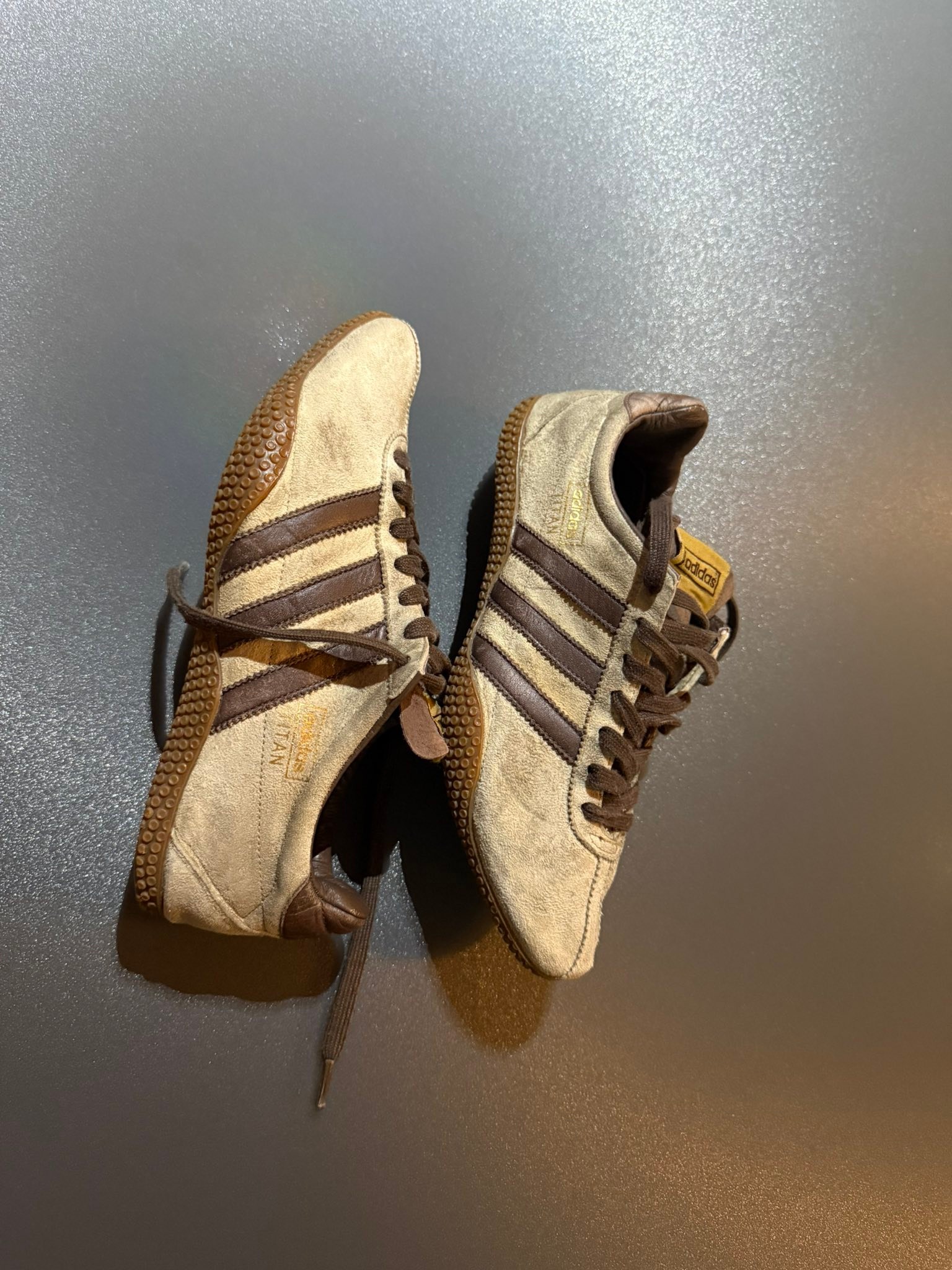 adidas Sneakers Market | Facebook