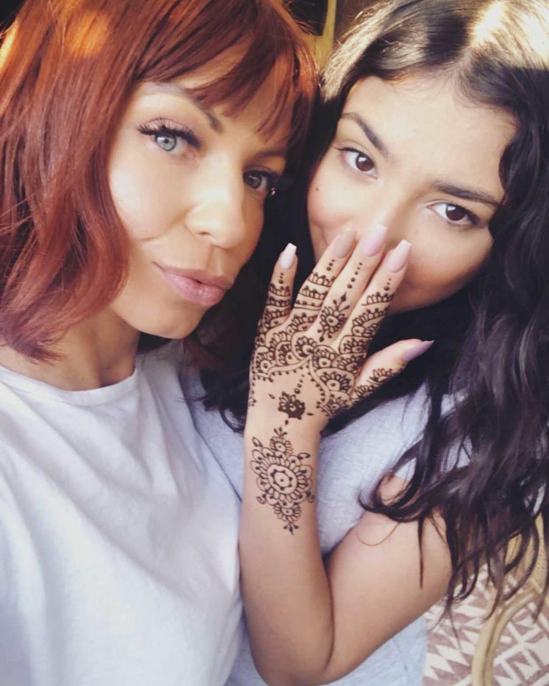 Henna Rochere - This stunning mama daughter duo. Happy... | Facebook