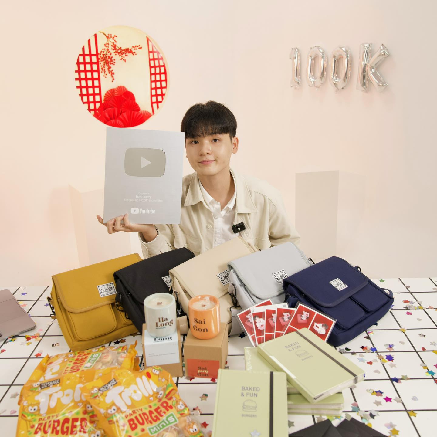 Harry Nguyen 하리 - @harburgery’s 100K SUBSCRIBERS GIVEAWAY🍔...