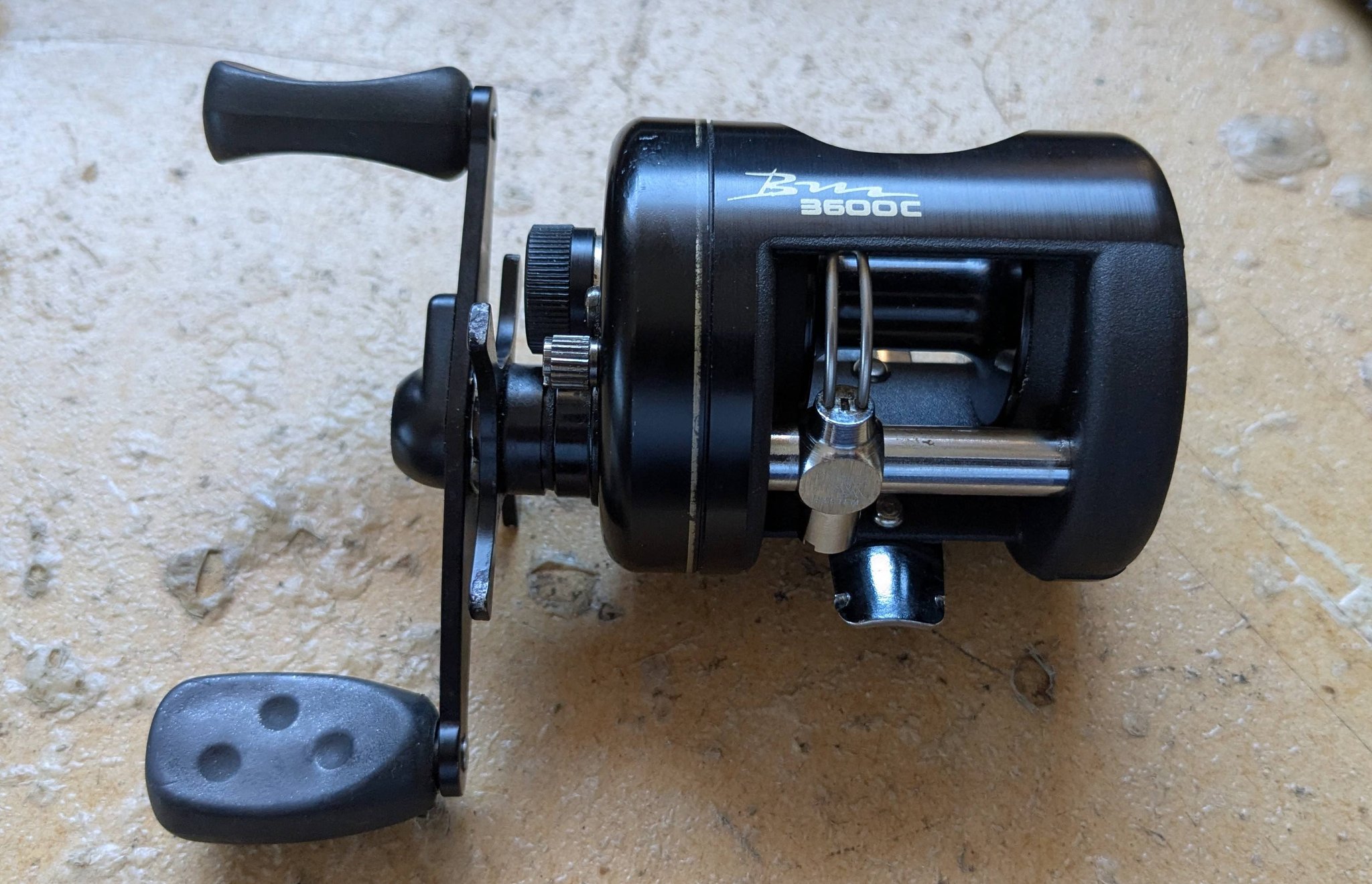 13 fishing baitcasting reel 7 Origin F1 Baitcast Size:FTH200LP Baitcasting reels_m Abu Garcia Max Digital and a 6