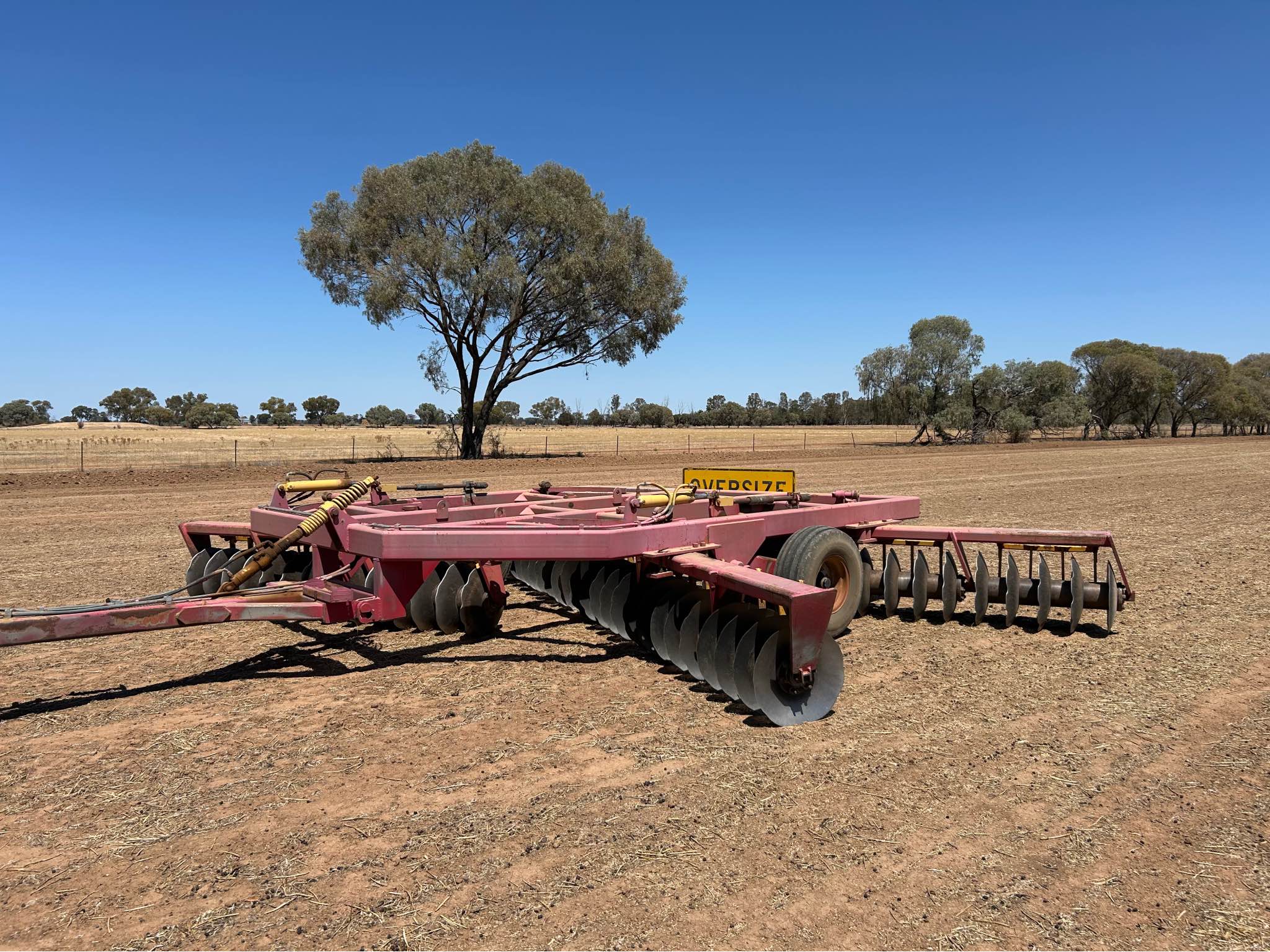 Belmac 56 plate swing fold offset disc - Saws & Blades - Deniliquin ...