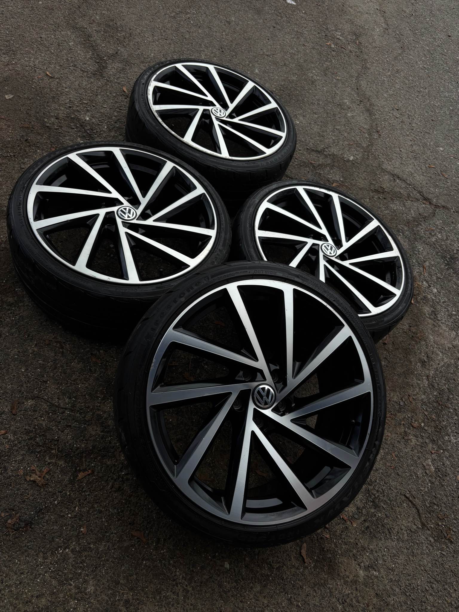 Volkswagen Rims (EnglishTown/SpielBerg) Rims OEM with Firestone Tires ...