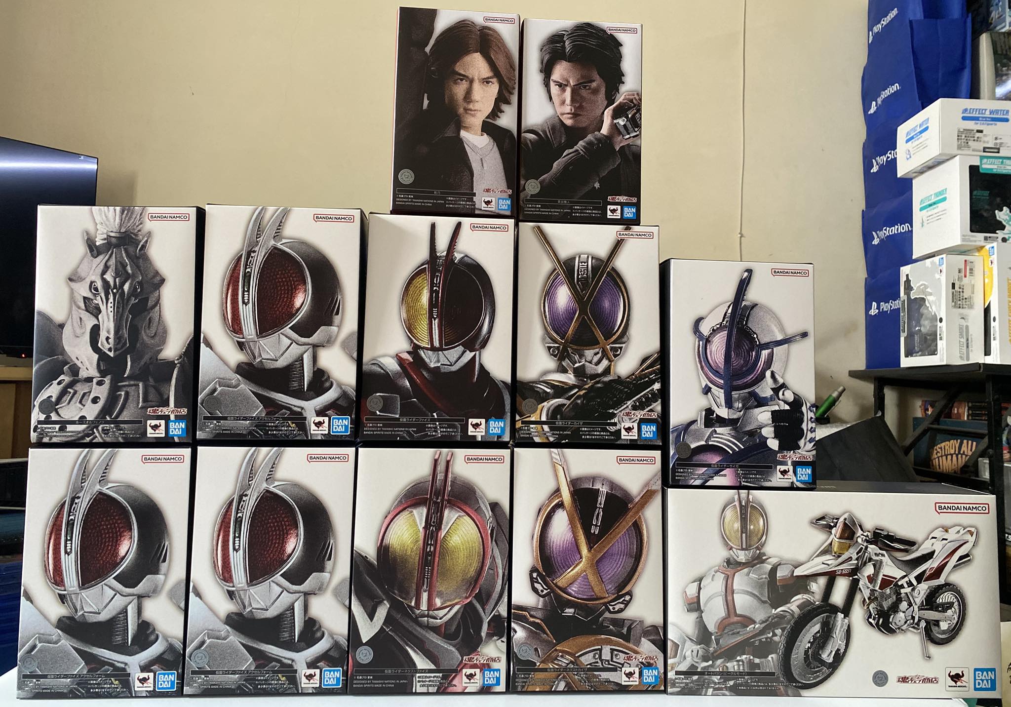 Nostalgic Kamen Rider figure collection