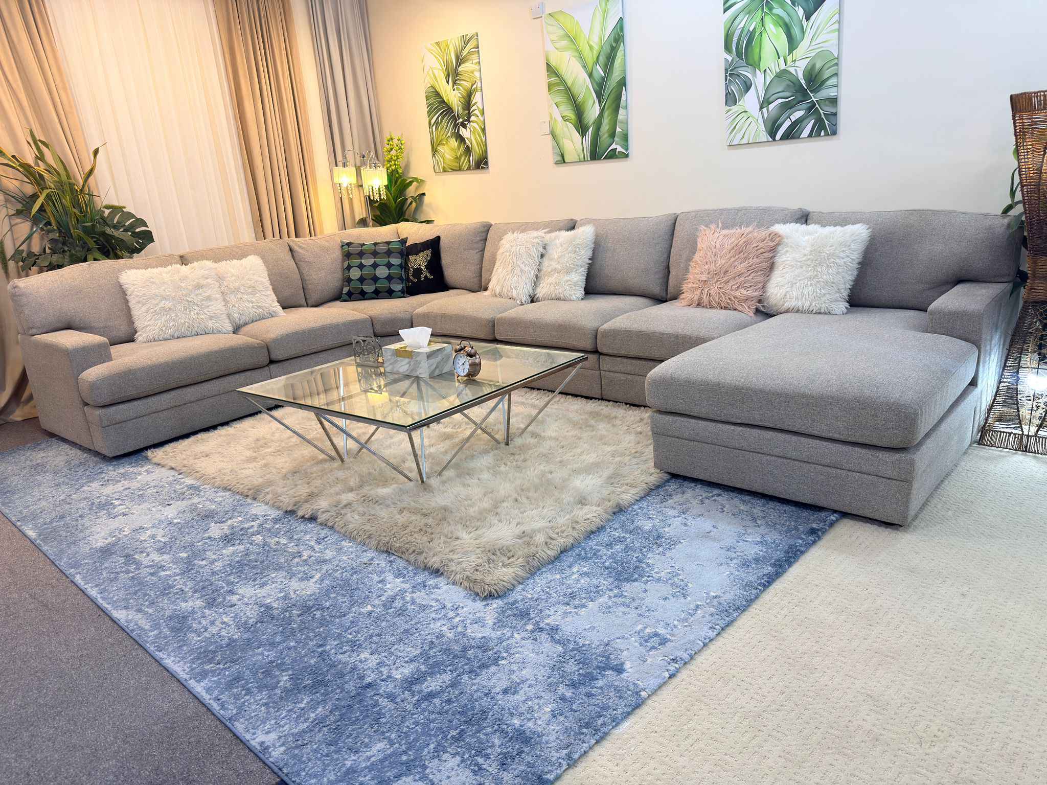 Homes R us brand U shape sofa - Sofas, Loveseats & Sectionals - Doha ...