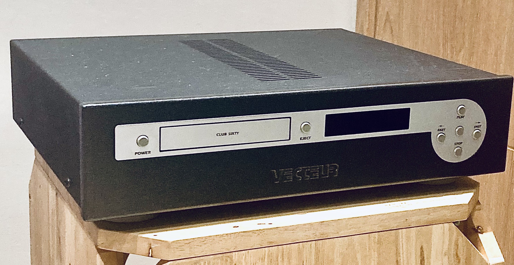 Elac BS 203 Anniversary ED 紀念版